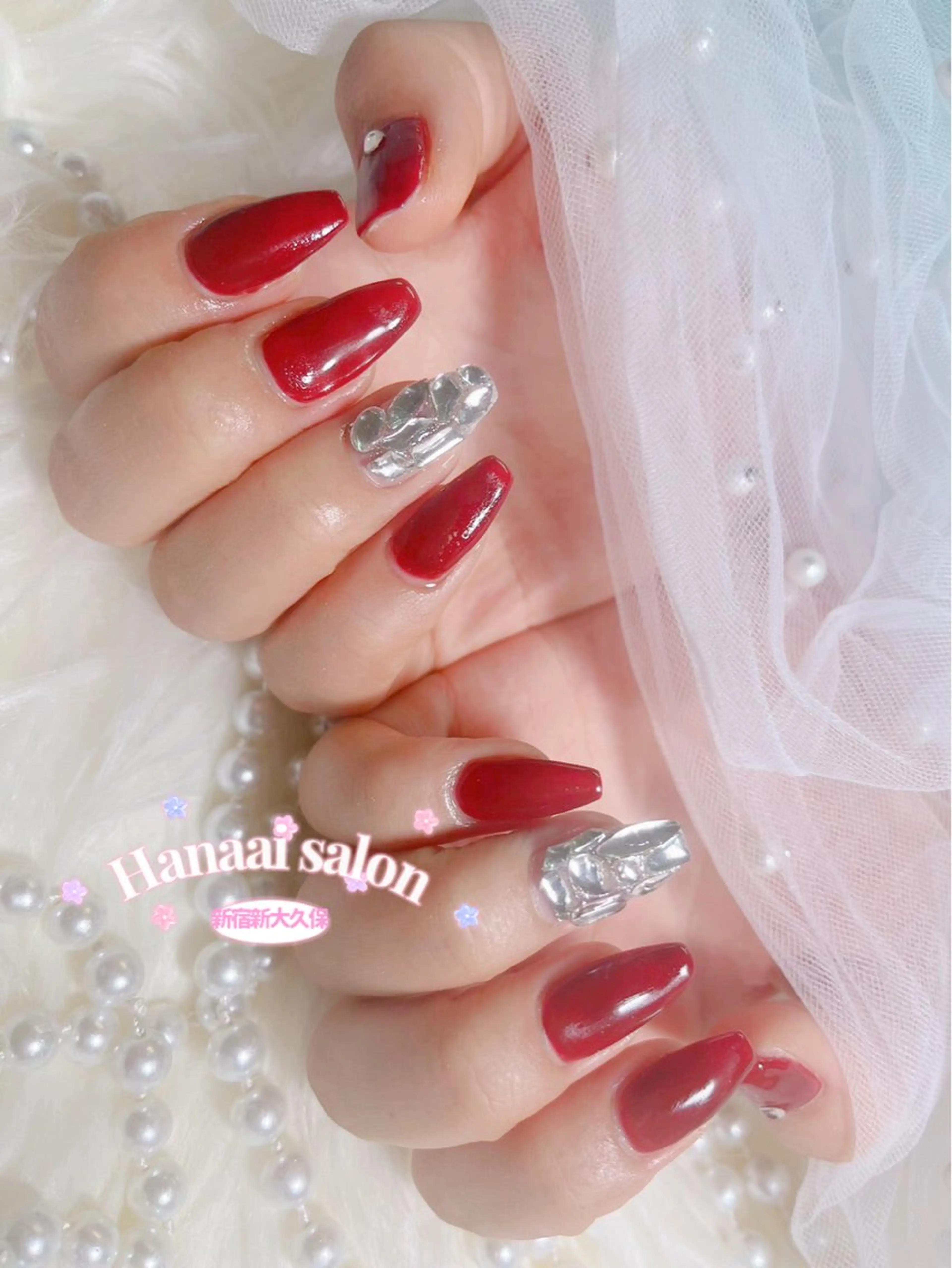 ミディアム ハンドネイル Hanaai Salon新宿店のネイルデザイン