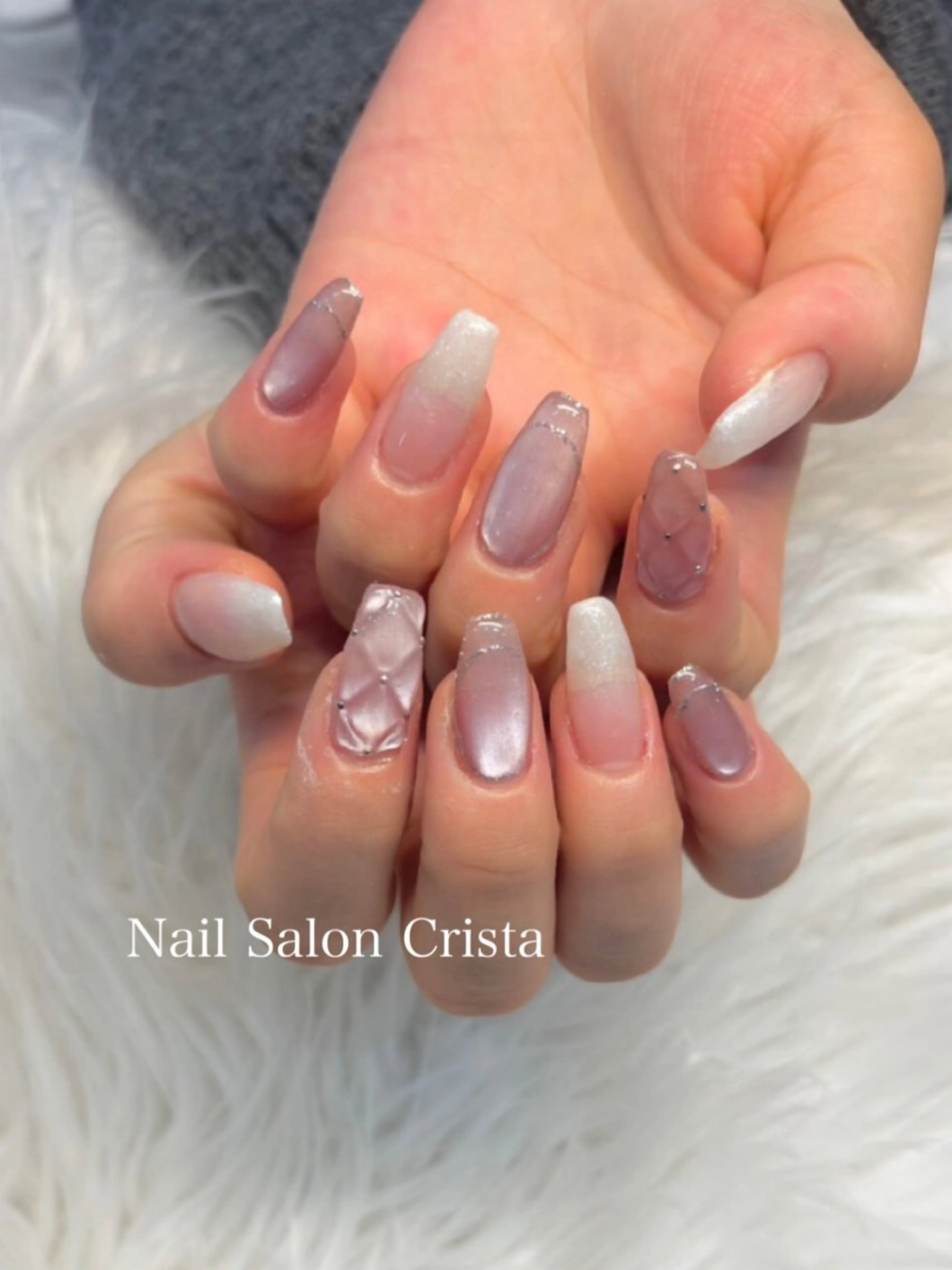 ネイル ジェルネイル 韓国ネイル マグネットネイル パラジェル ピンク CRISTA MOMOのネイルデザイン