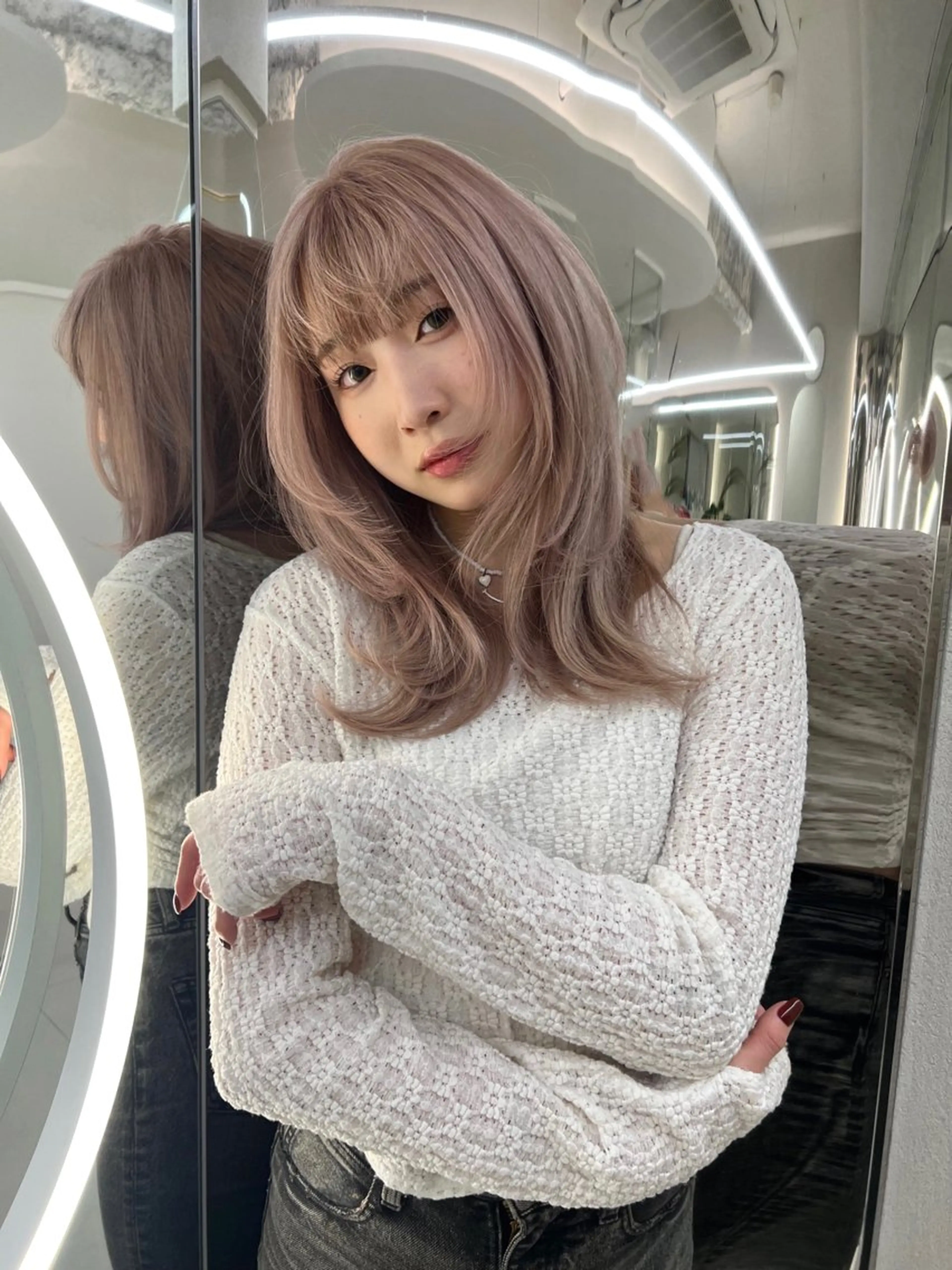セミロング カラー GAGA所属・GAGA AMIKAのヘアスタイル