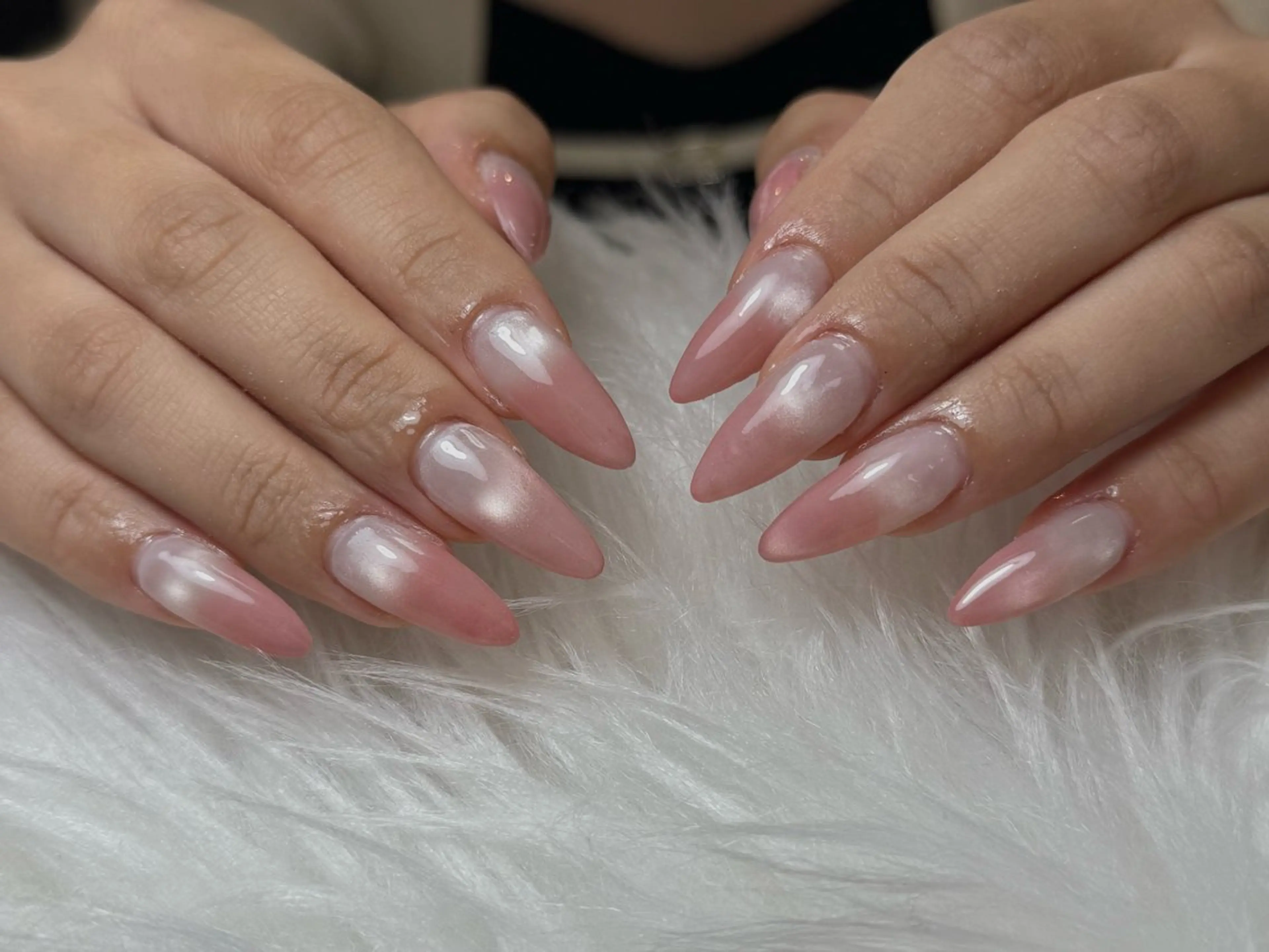 ネイル フレンチネイル ガラスフレンチ 氷ネイル・うるうるネイル 韓国ネイル シンプルネイル ハンドネイル タン ミーのネイルデザイン