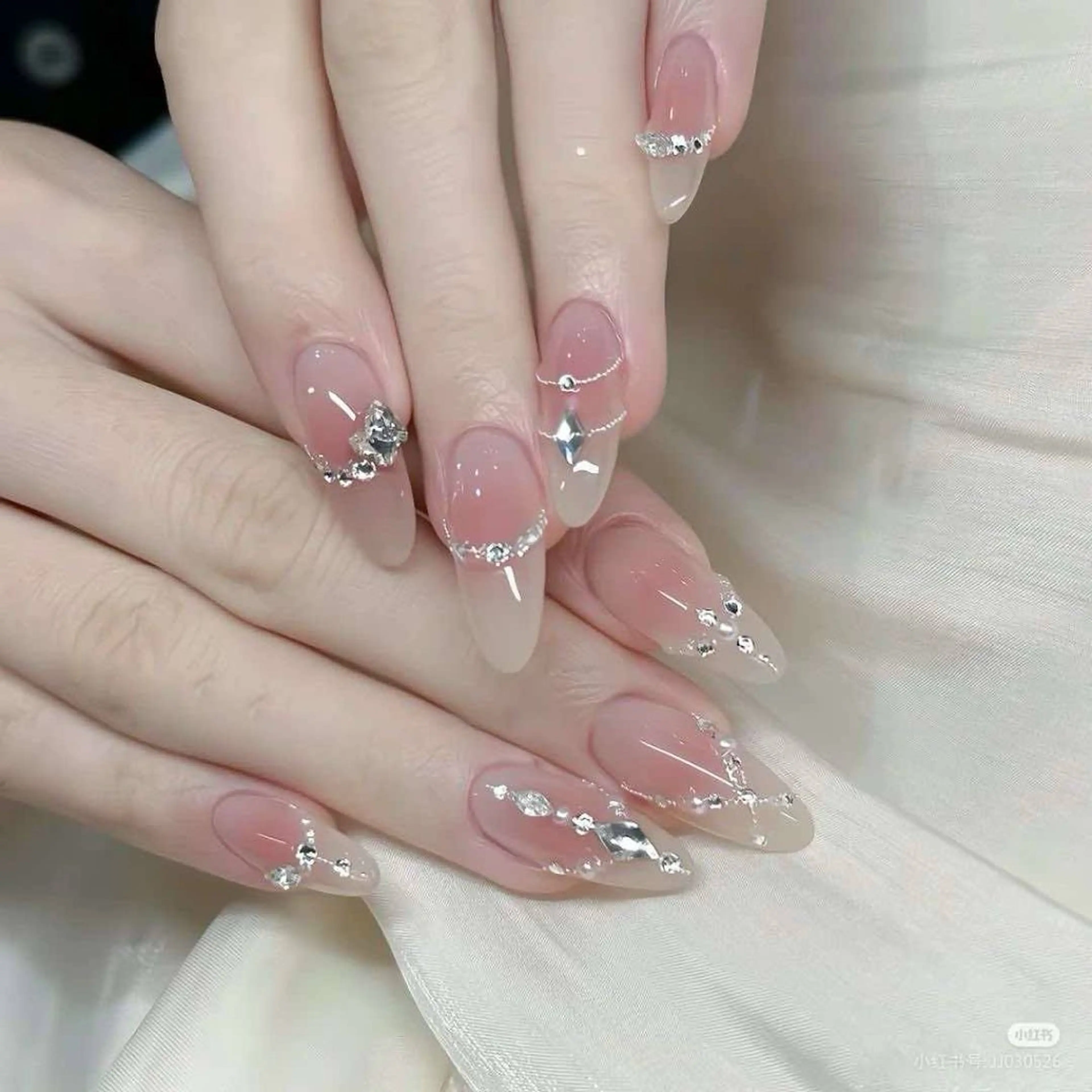 ネイル Iconic Nailのネイルデザイン