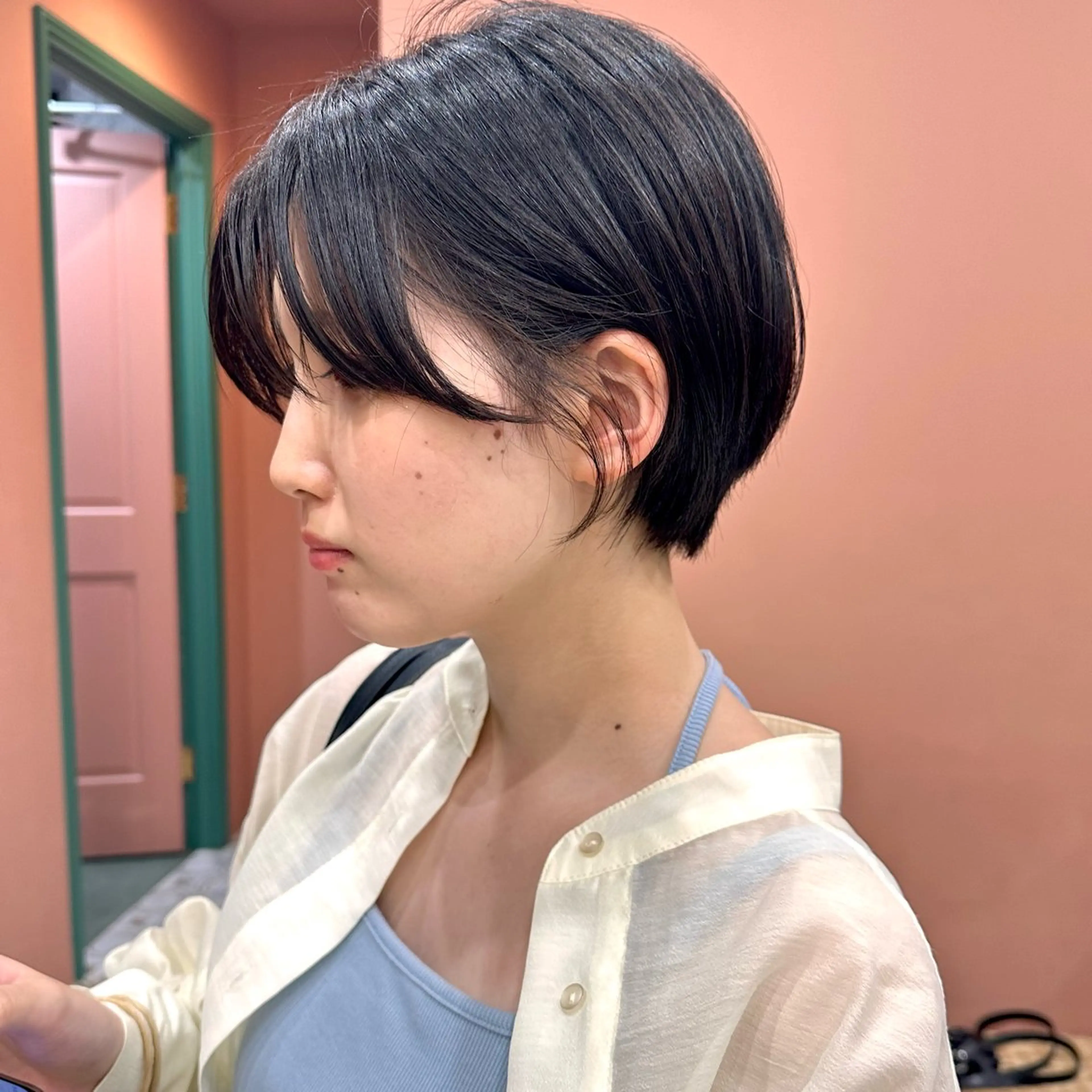 ショート 丸みショート ショートヘア カット 艶ブリーチカラー✨ ボブレイヤーSakiのヘアスタイル