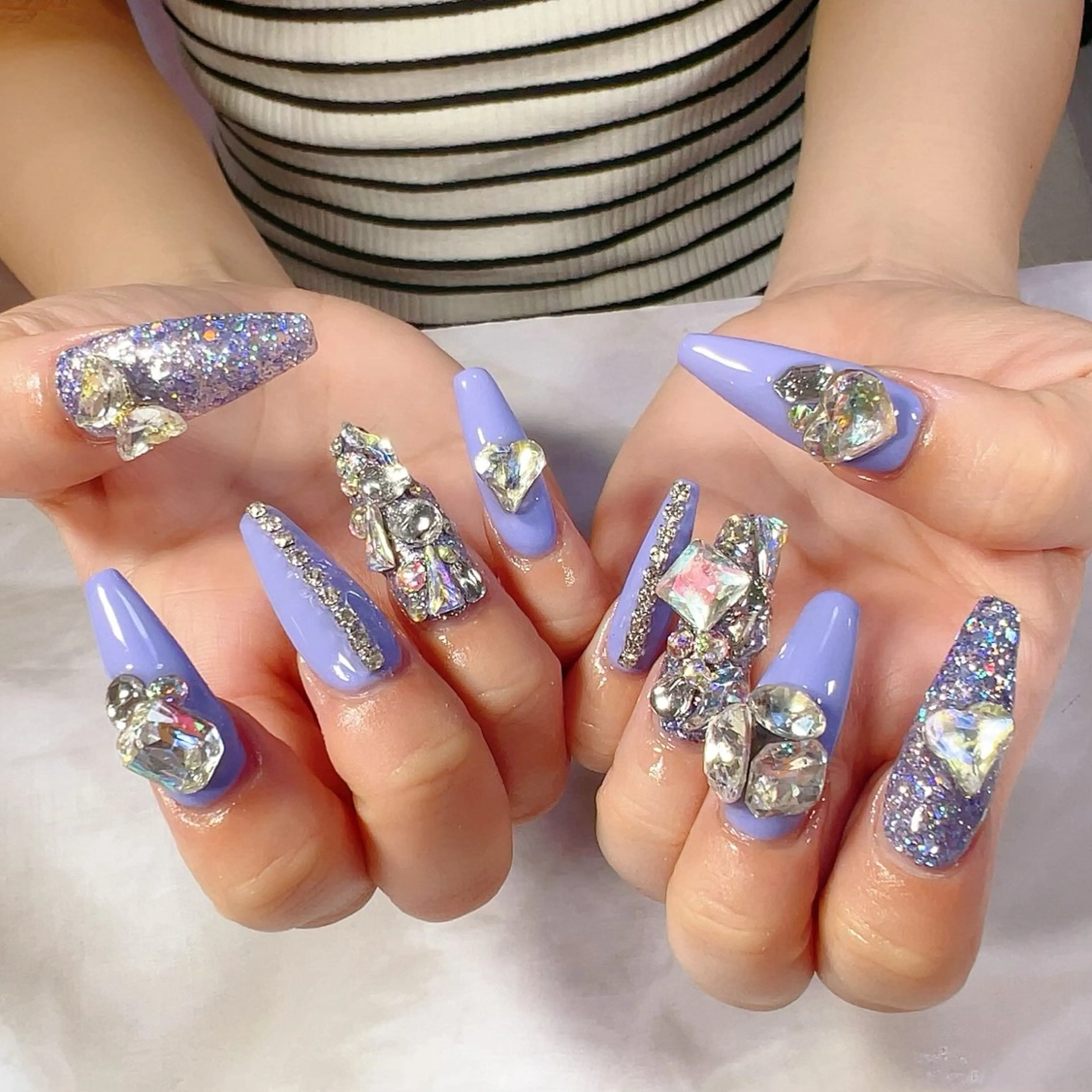 ネイル LOA.NAIL Yumiのネイルデザイン