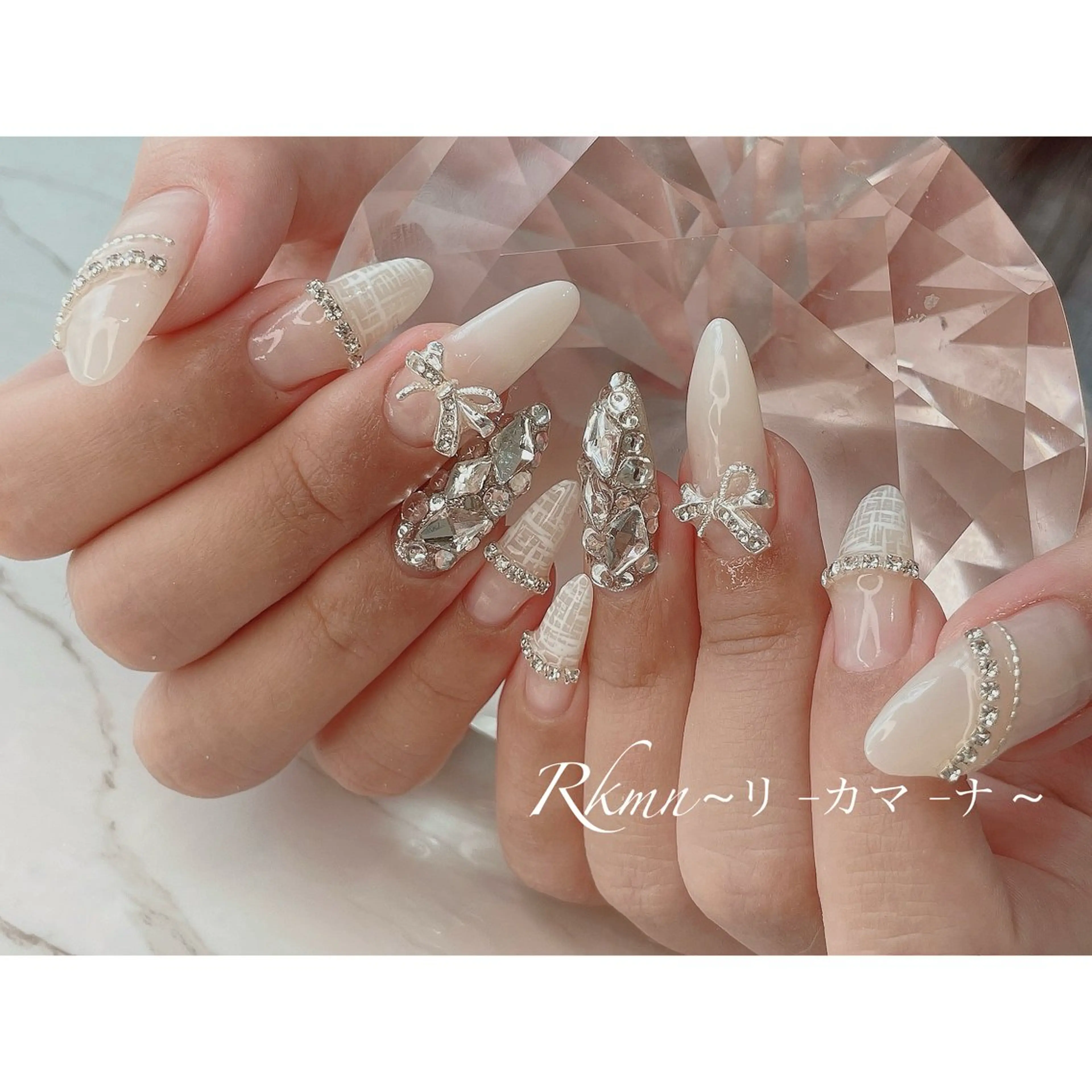 ネイル アートネイル キラキラネイル リボン 春ネイル ツイードネイル ハンドネイル フットネイル ハンドケア Rkmn ~リ-カマ-ナ~のネイルデザイン