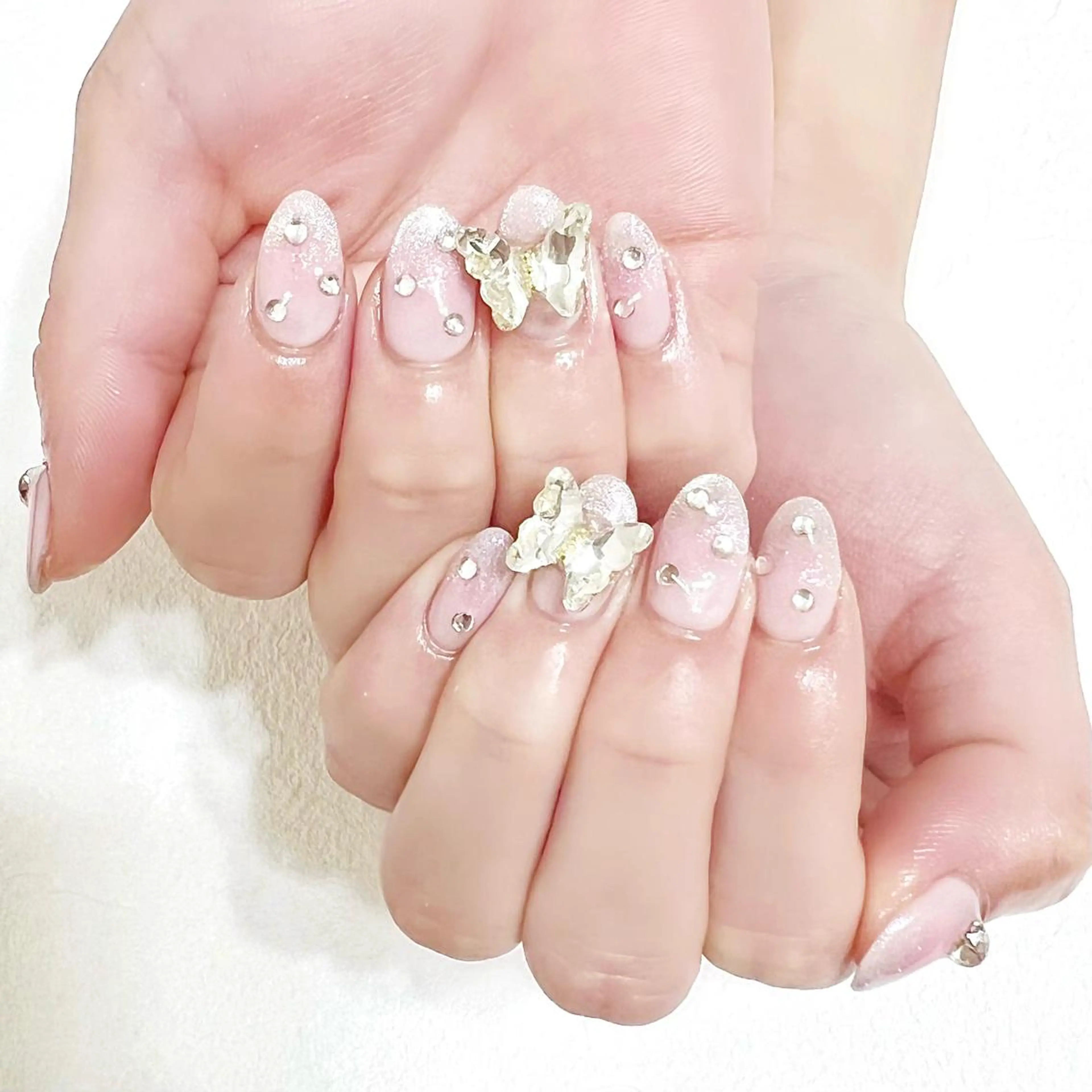 ネイル チークネイル ジェルネイル グラデーション キラキラネイル 韓国ネイル rouse nail RISATOのネイルデザイン