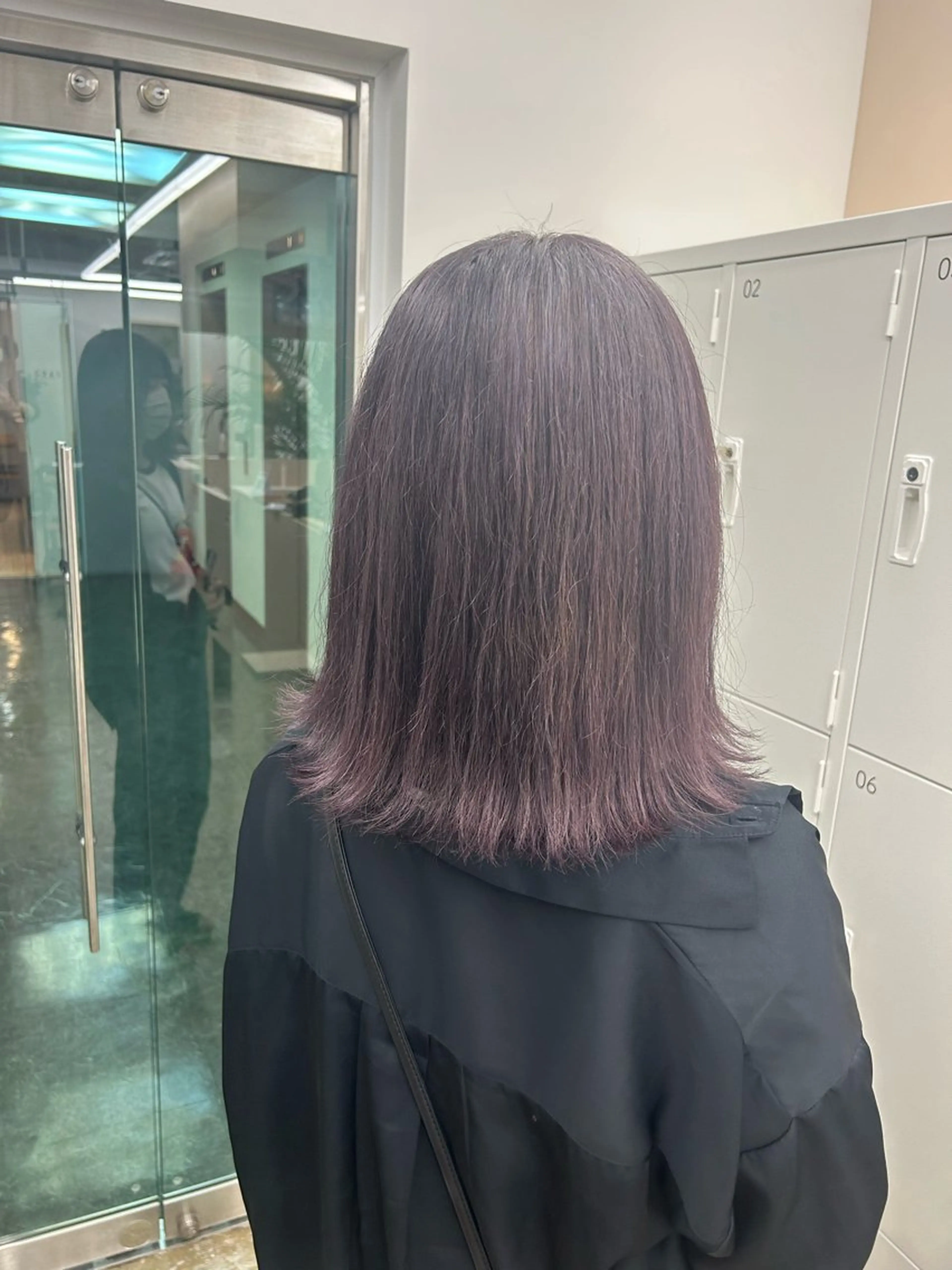 セミロング カラー ブリーチ Nanaha /レイヤーカットのヘアスタイル