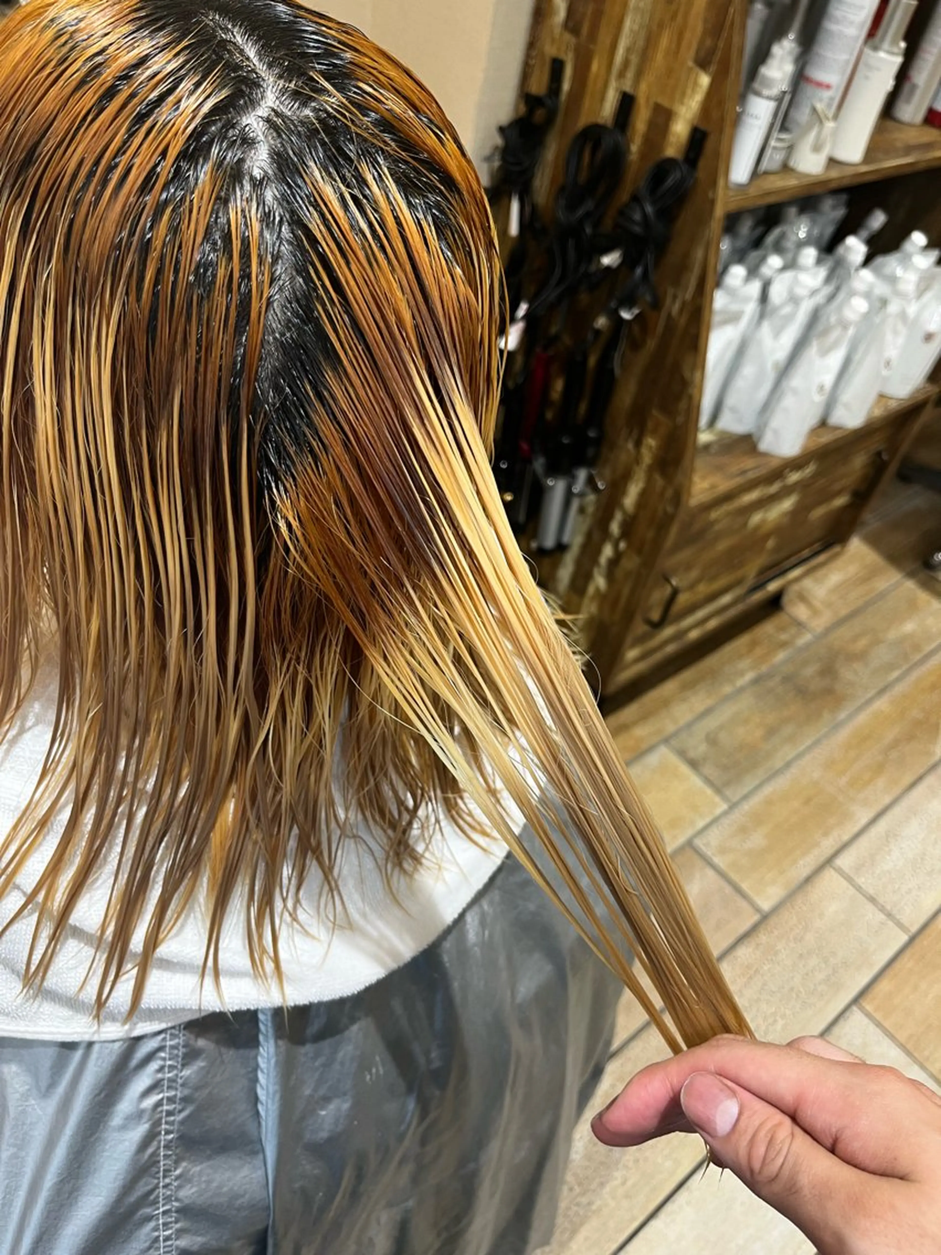 ミディアム ヘアカラー トリートメント 個性派ウルフ/メンズ /ブリーチ/渋谷のヘアスタイル