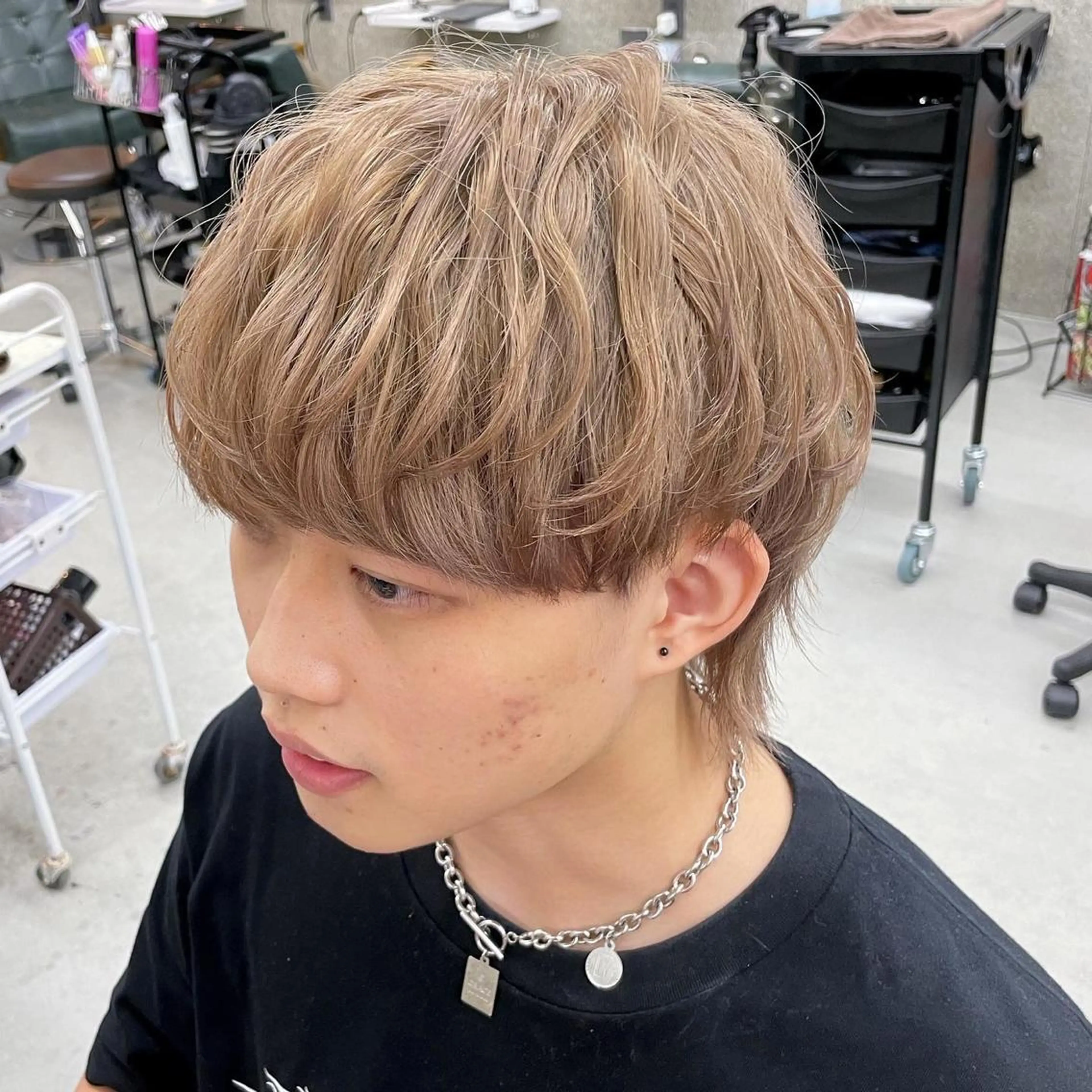 カラー メンズ Lull1人美容室 バレイヤージュのヘアスタイル