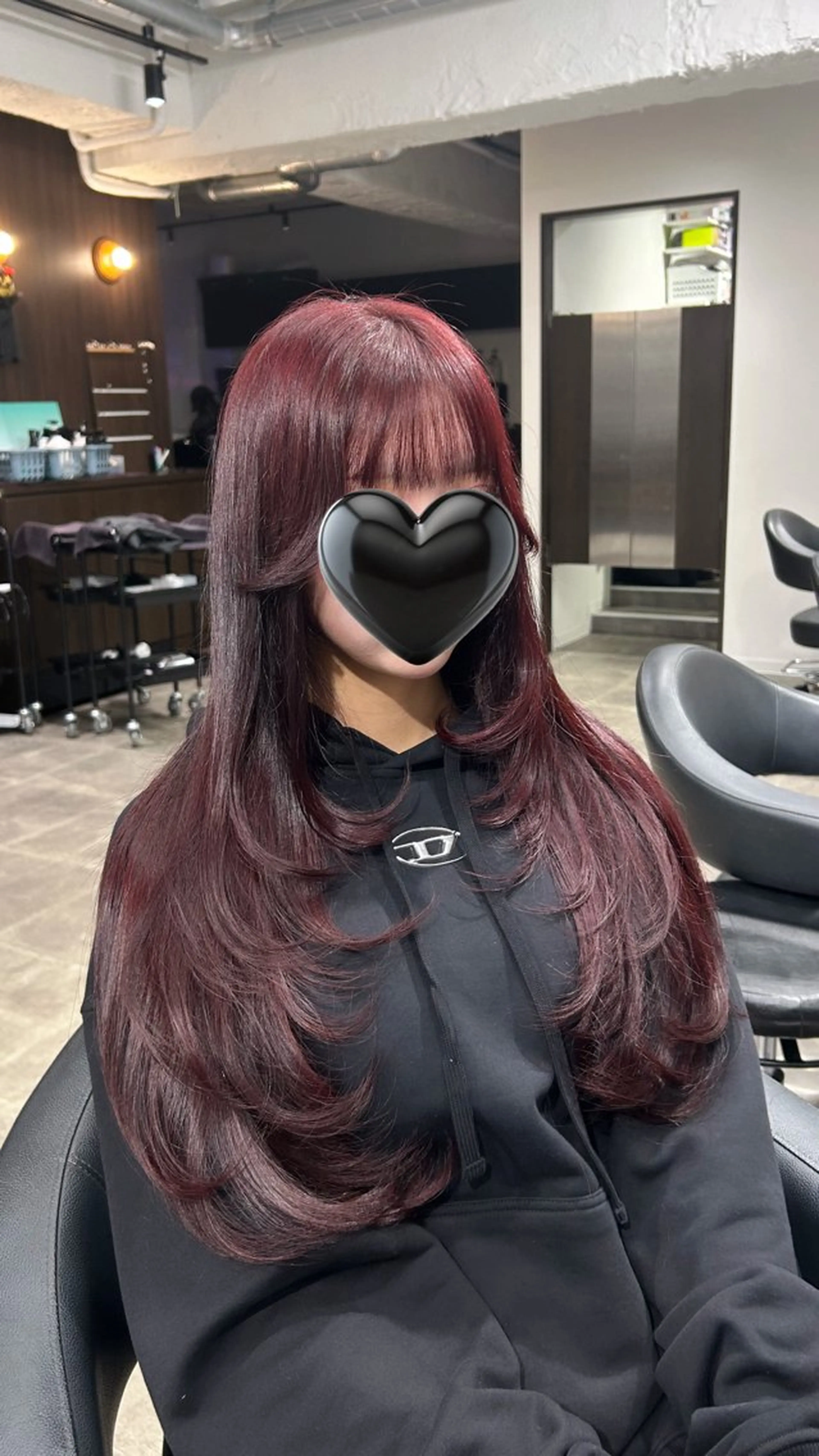 ロング カラー ヘアアレンジ レッドカラー レイヤーカット ヘアカラー トリートメント ヘアセット 💎韓国/ レイヤー カット/ 暖色🫧のヘアスタイル