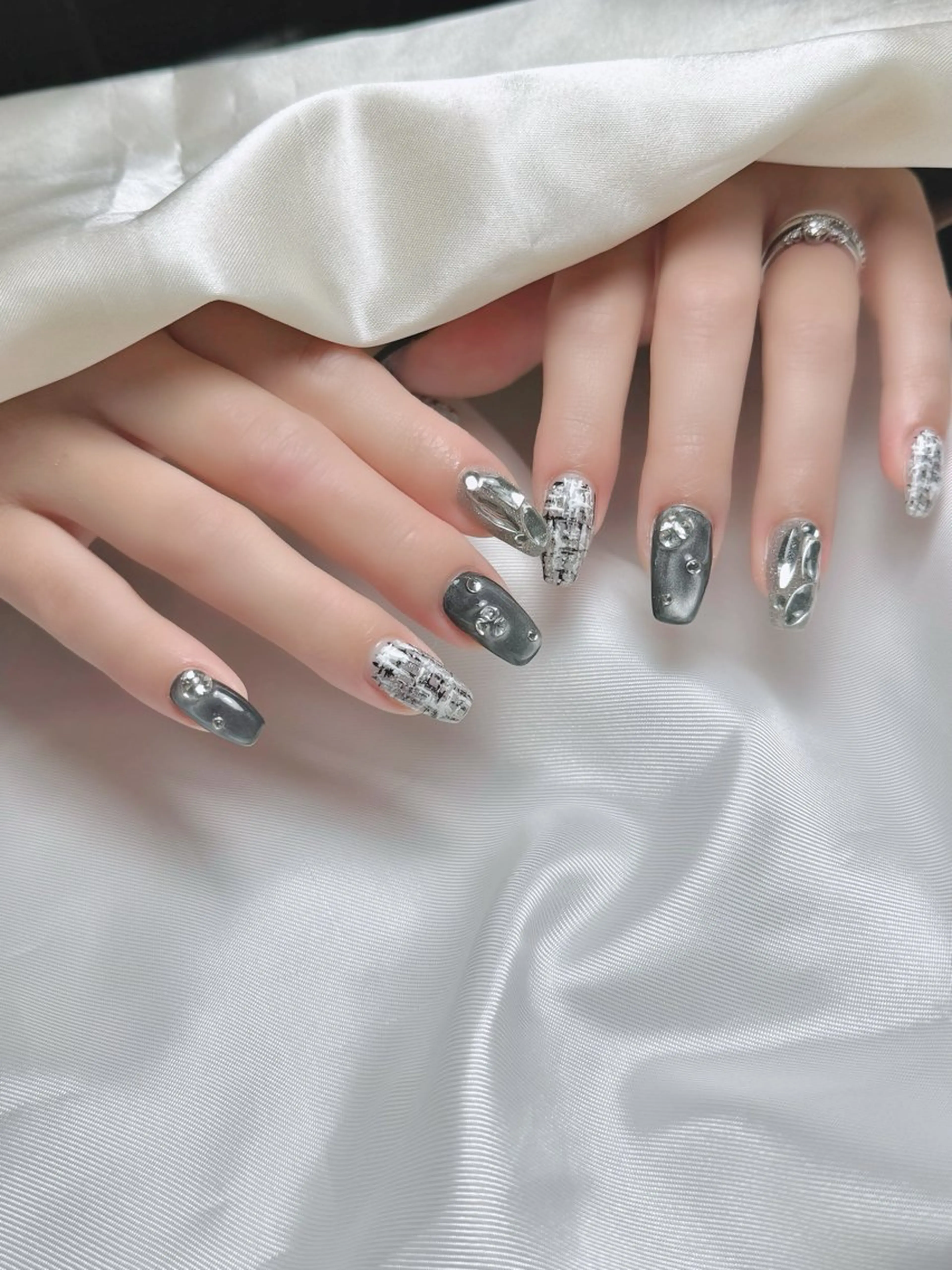 ネイル ハンドネイル miryeonail ミリョネイルのネイルデザイン