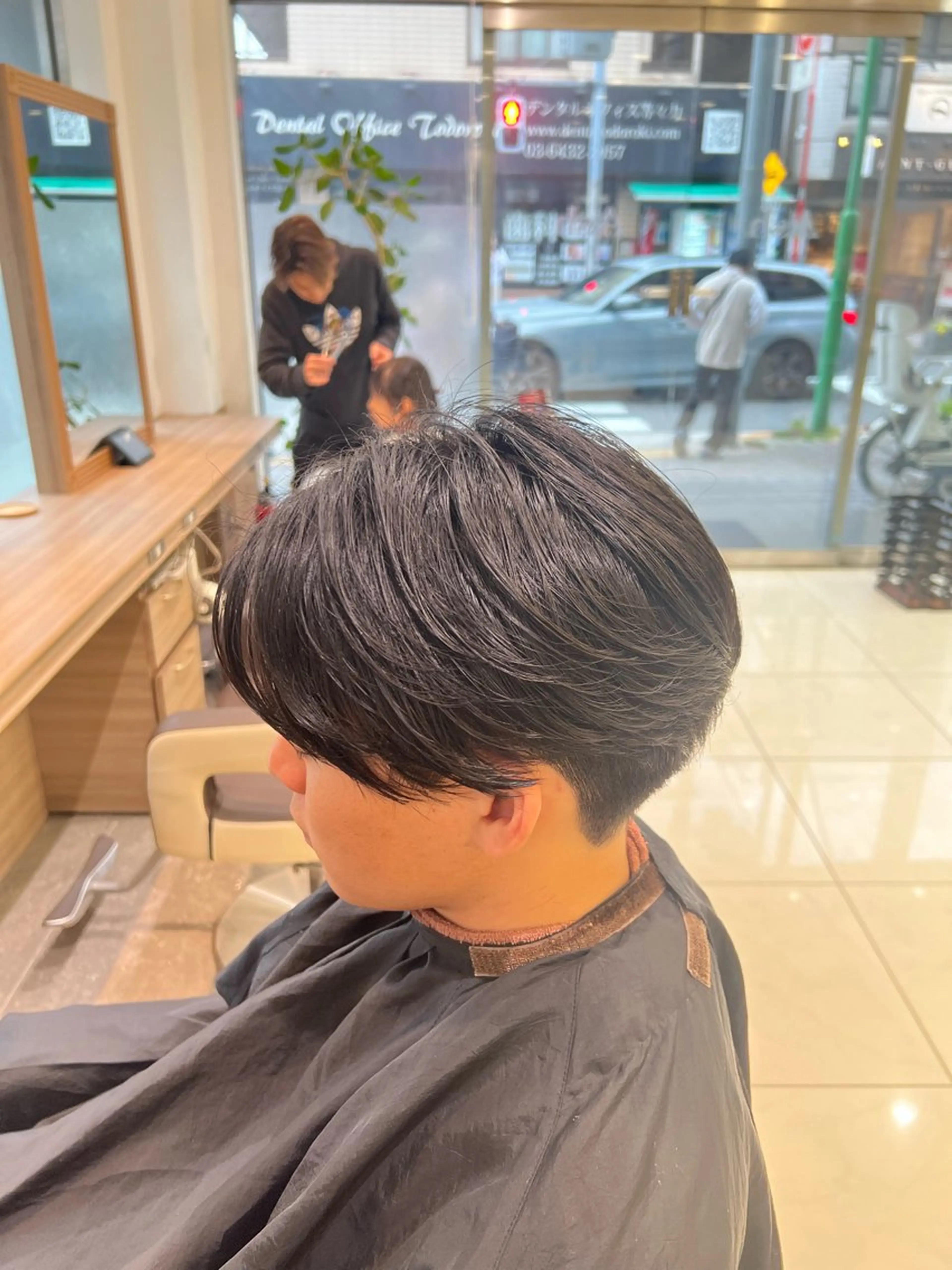 メンズ センターパート カット 縮毛矯正 SENA 再現性 パーマと縮毛矯正のヘアスタイル