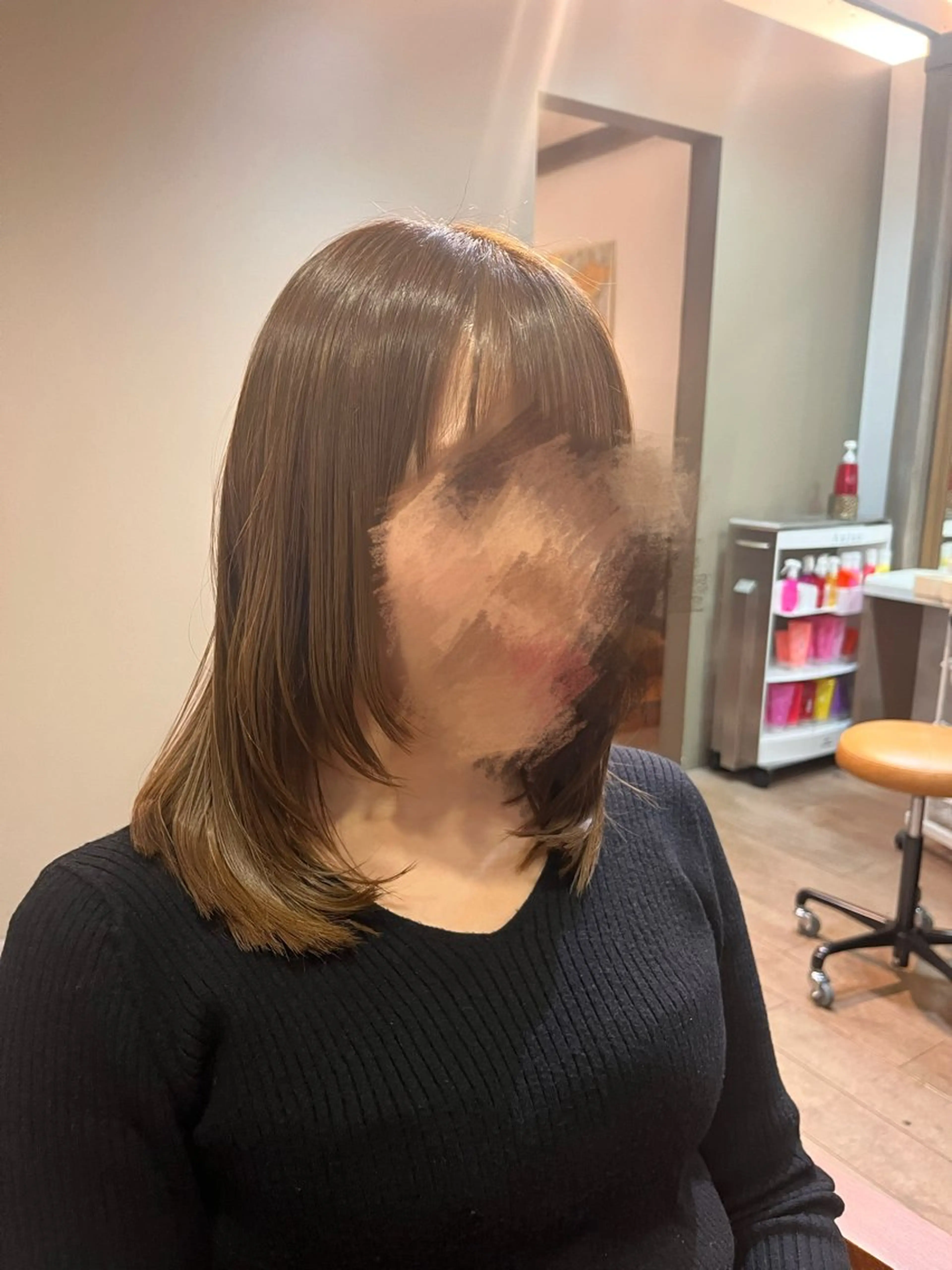 ミディアム ミディアムレイヤー 顔まわりレイヤー 顔周りカット レイヤーカット 臺 佳連のヘアスタイル