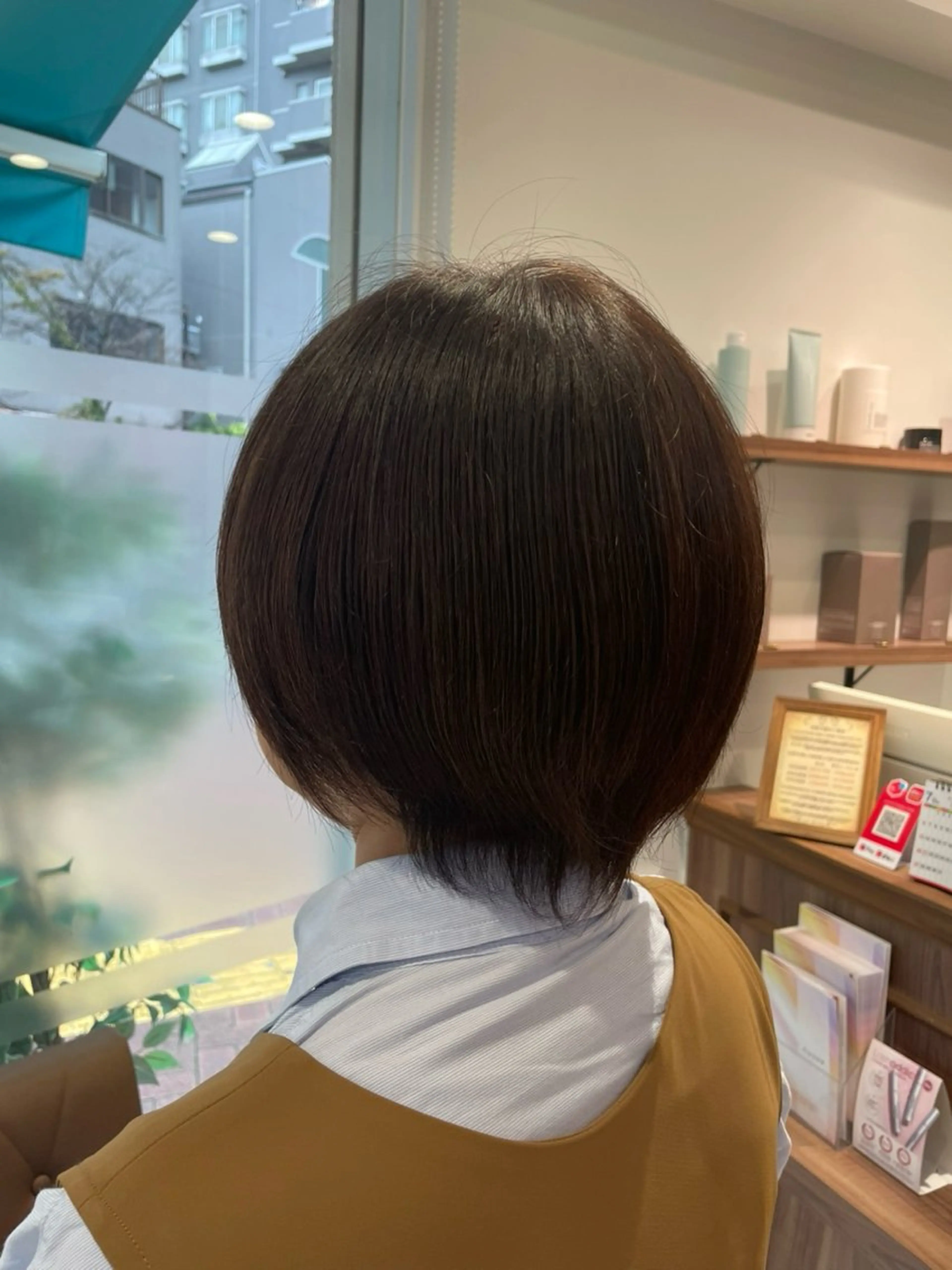 白髪染めリタッチ(3​〜​4cm)の写真