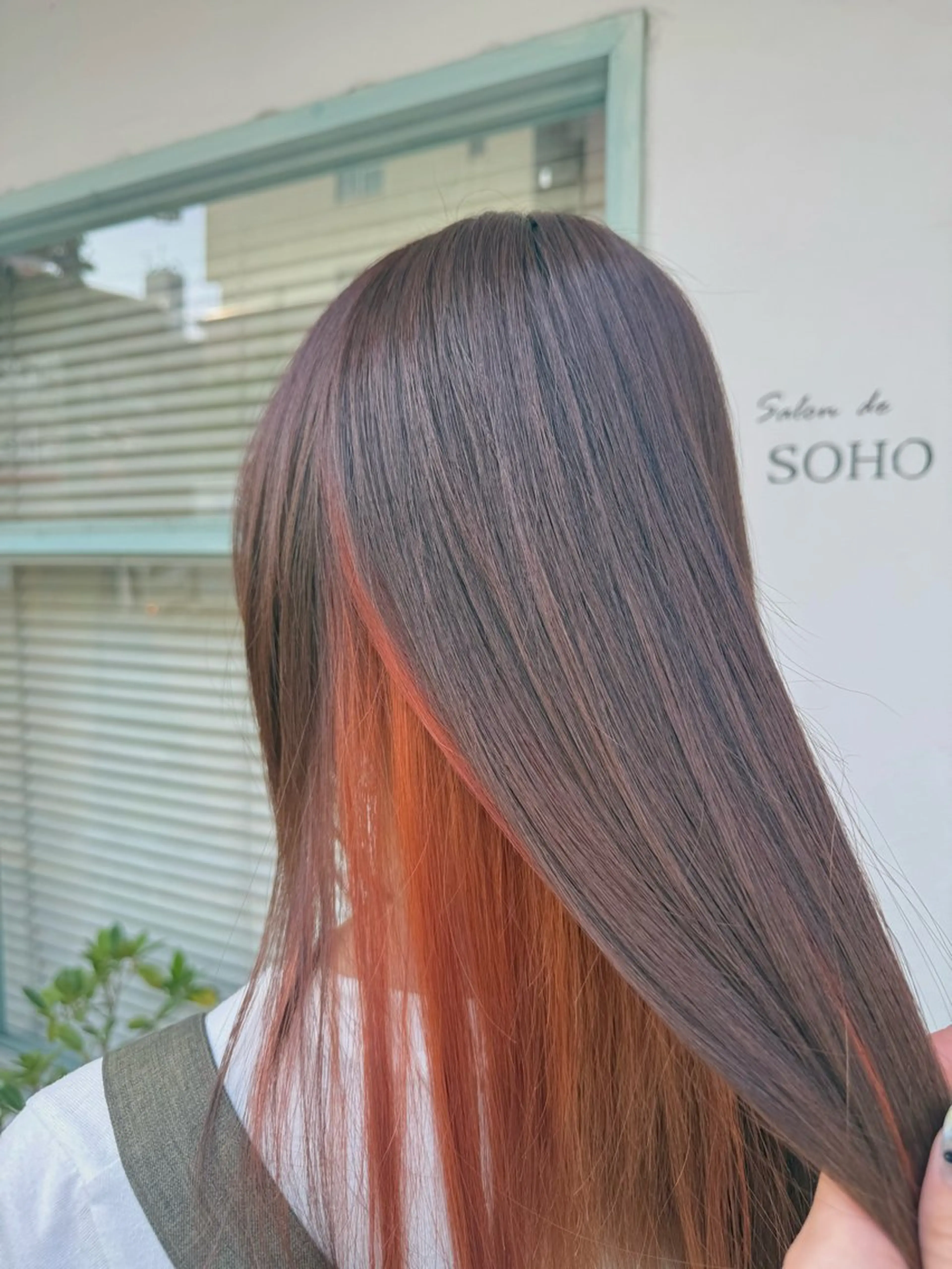 ロング ヘアカラー かとう なこ🐾のヘアスタイル