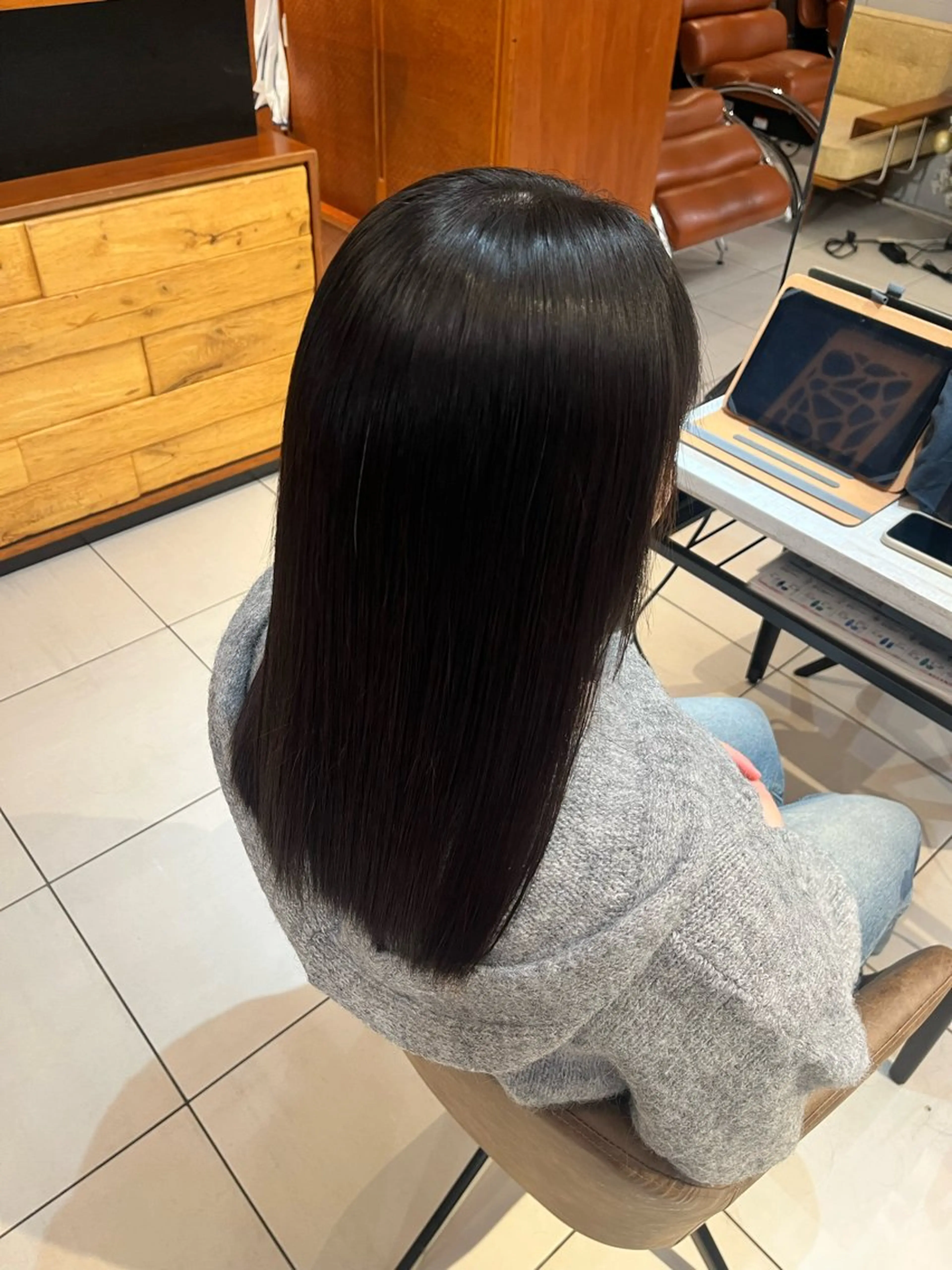 ミディアム 縮毛矯正 Arisa ‎𖤐 ̖́-‬のヘアスタイル