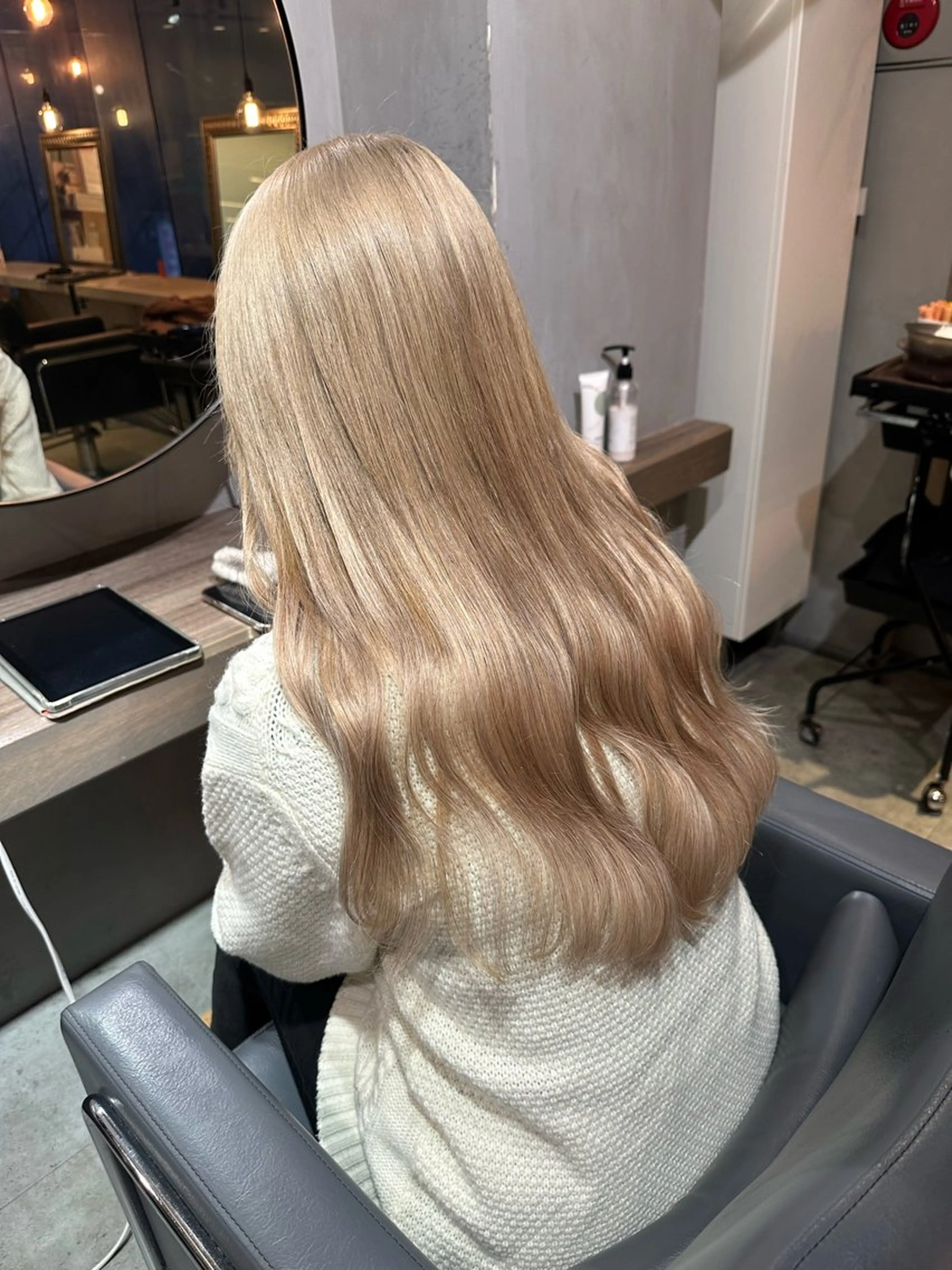 ロング カラー カット ヘアカラー エクステ 美髪・シールエクステ ホソタニリョウコのヘアスタイル