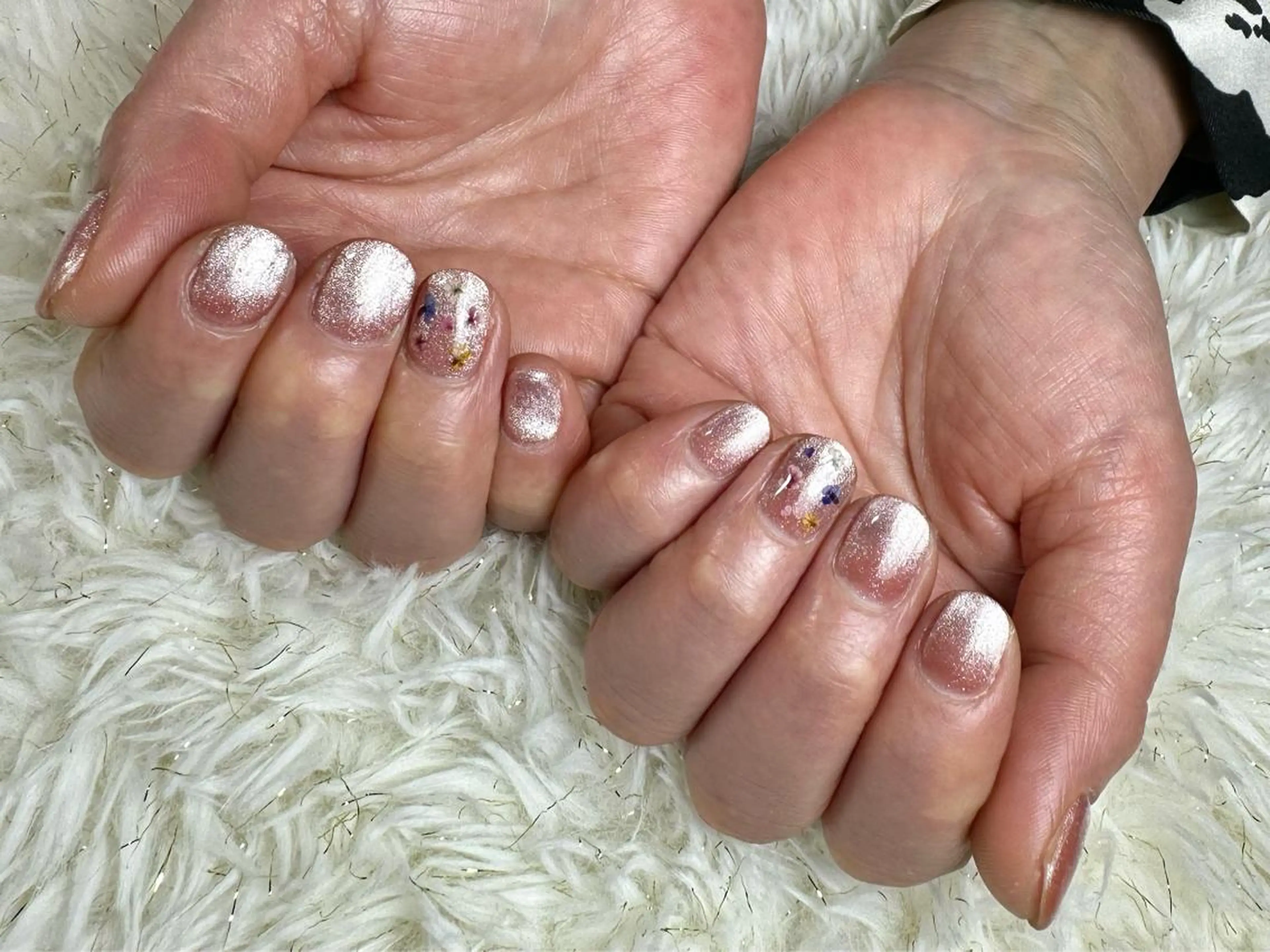 オフあり　マグネットネイル　ワンカラーの写真