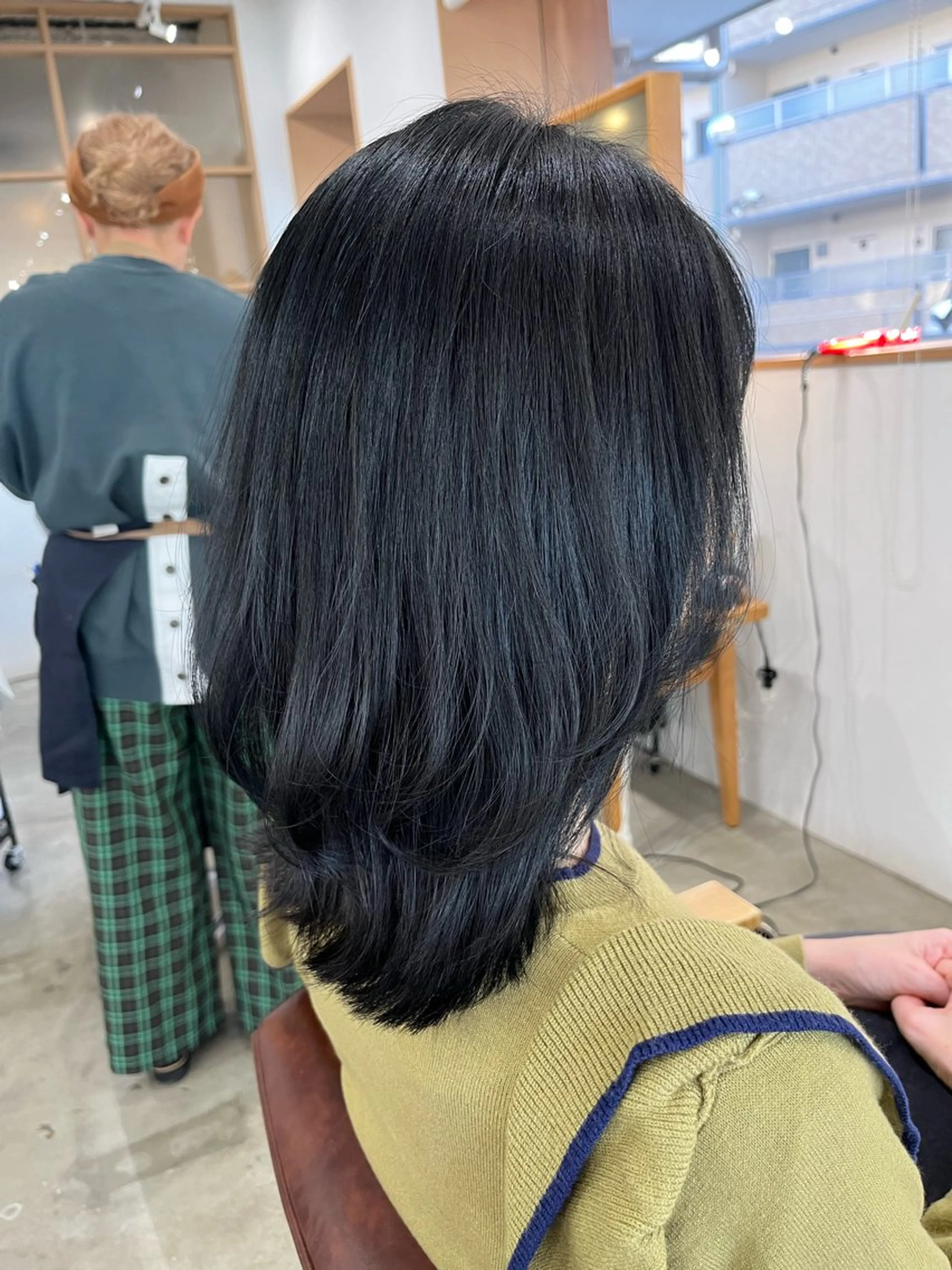 セミロング レイヤーカット 三島 有佳里のヘアスタイル