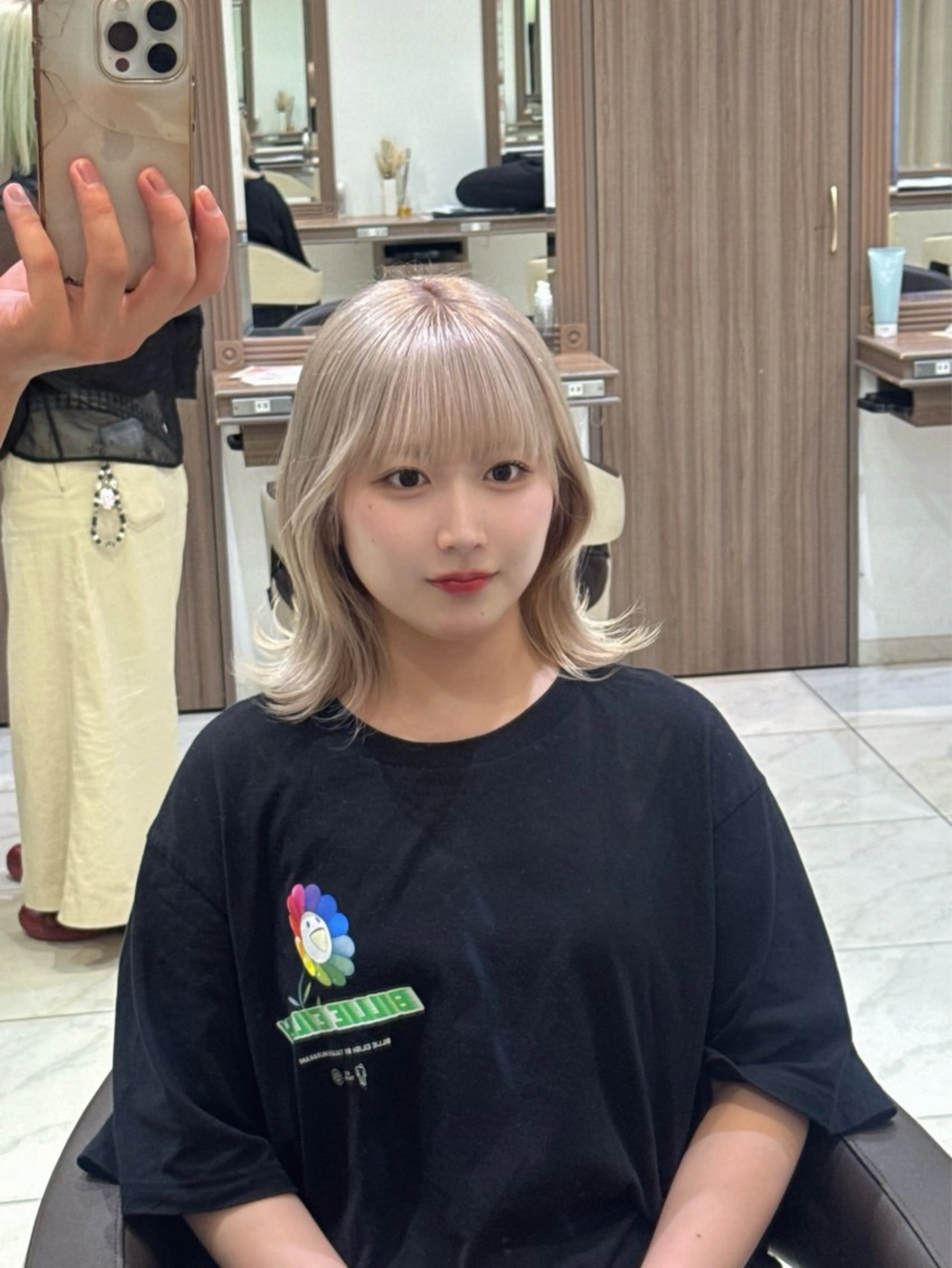 セミロング カラー ブリーチ ケアブリーチ 髪質改善 トリートメント カット ヘアカラー 菊池 遼/透明感 /韓国レイヤー/艶感のヘアスタイル