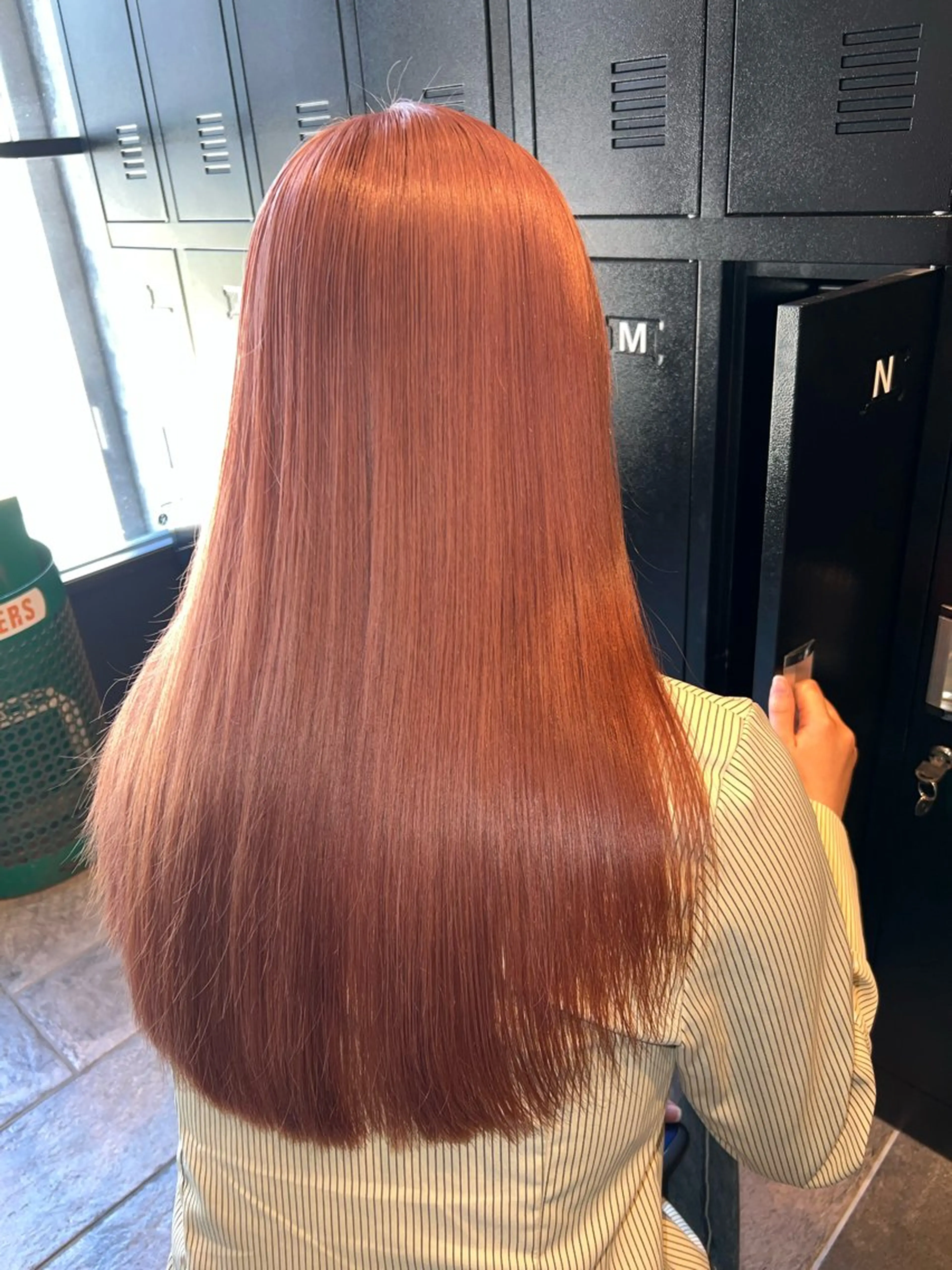 カラー momo /鍛冶屋町のヘアスタイル