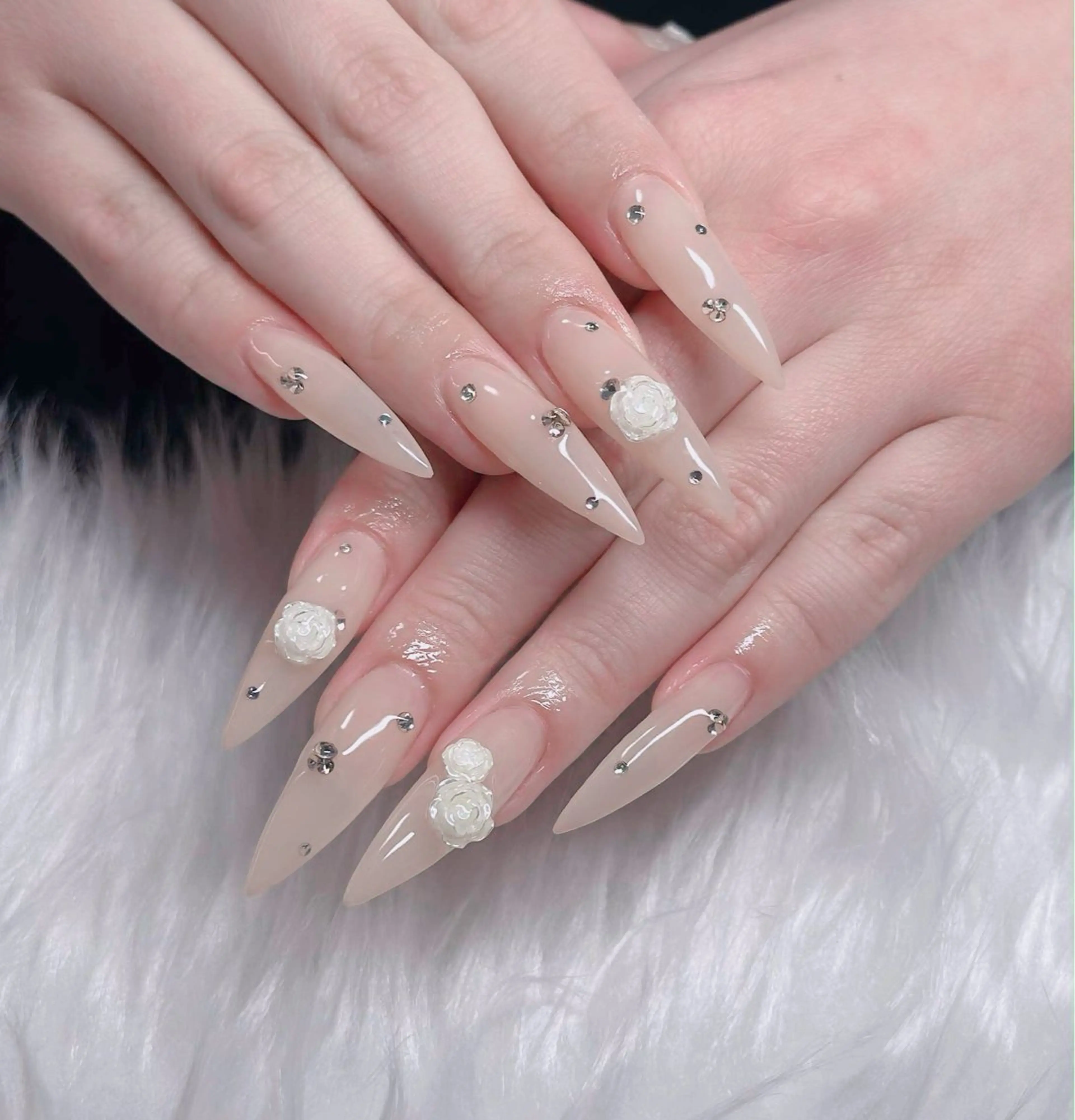 ネイル アートネイル ボルドー フレンチネイル ジェルネイル 氷ネイル・うるうるネイル ハンドネイル H.baby Nail Salonのネイルデザイン