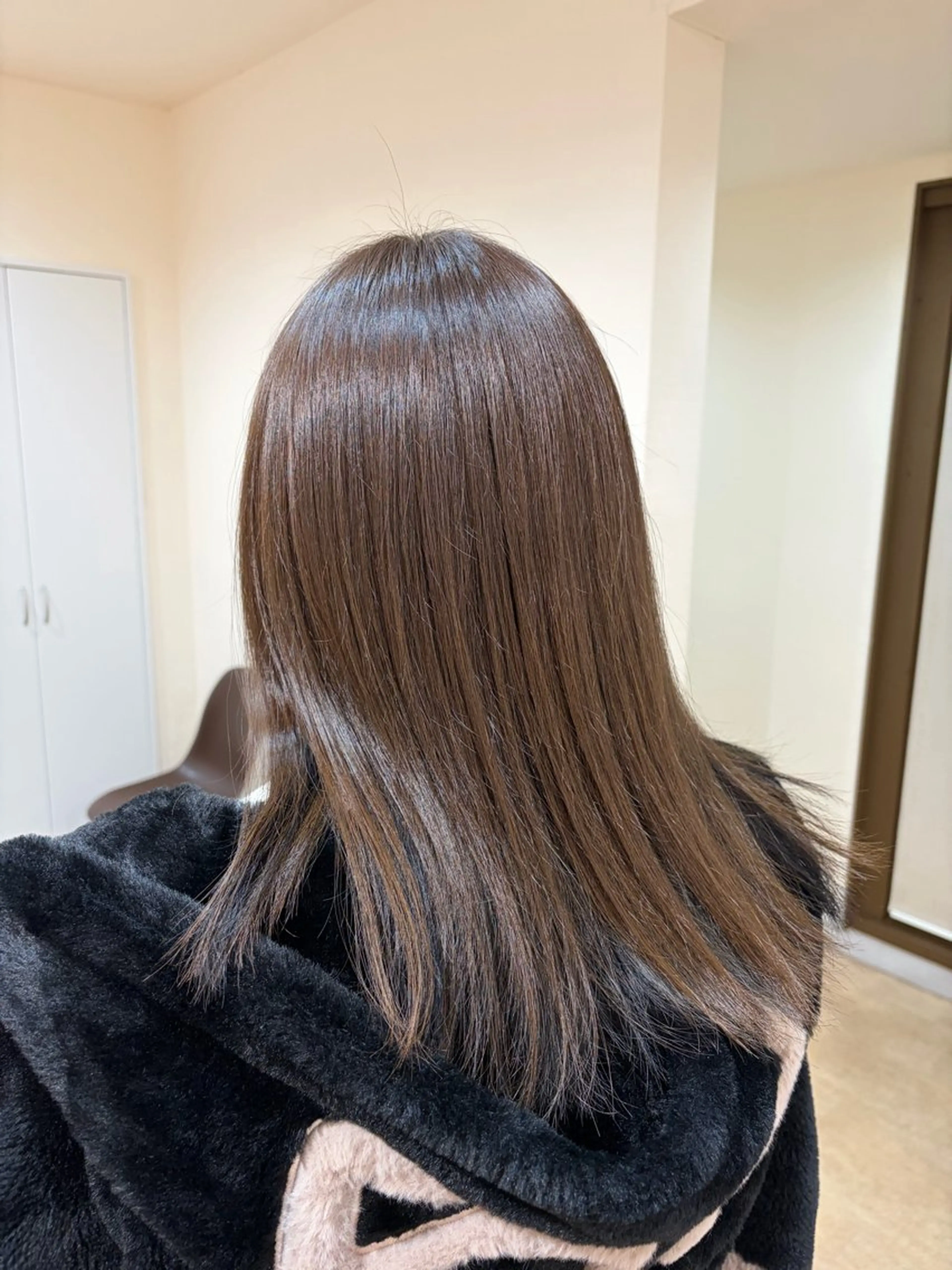 カラー ブラウンカラー ヘアカラー トリートメント 金森 実海のヘアスタイル