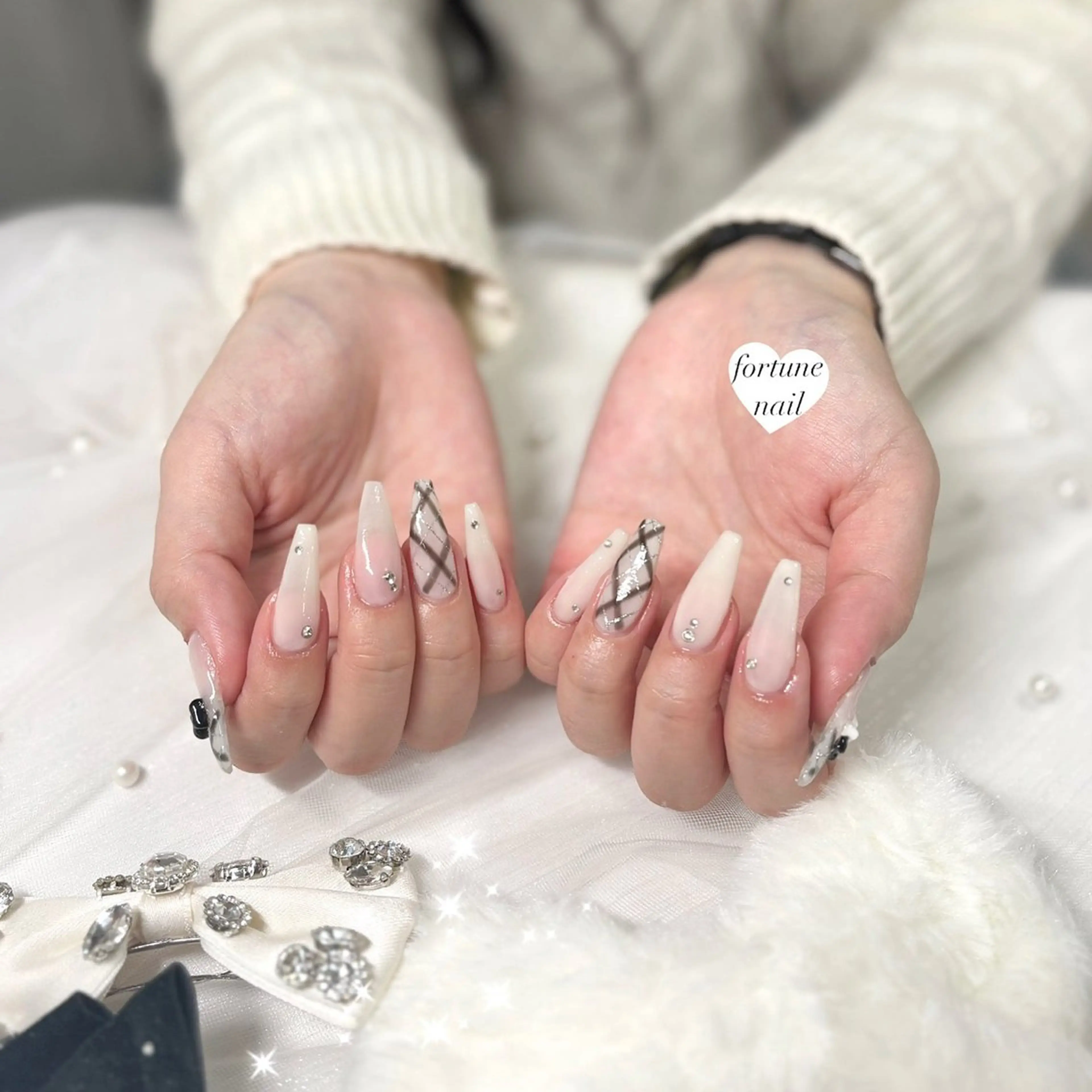 ネイル ガーリー 韓国ネイル ラメ(グリッター) ロングネイル オフィスネイル ハンドネイル ☆saori ☆のネイルデザイン