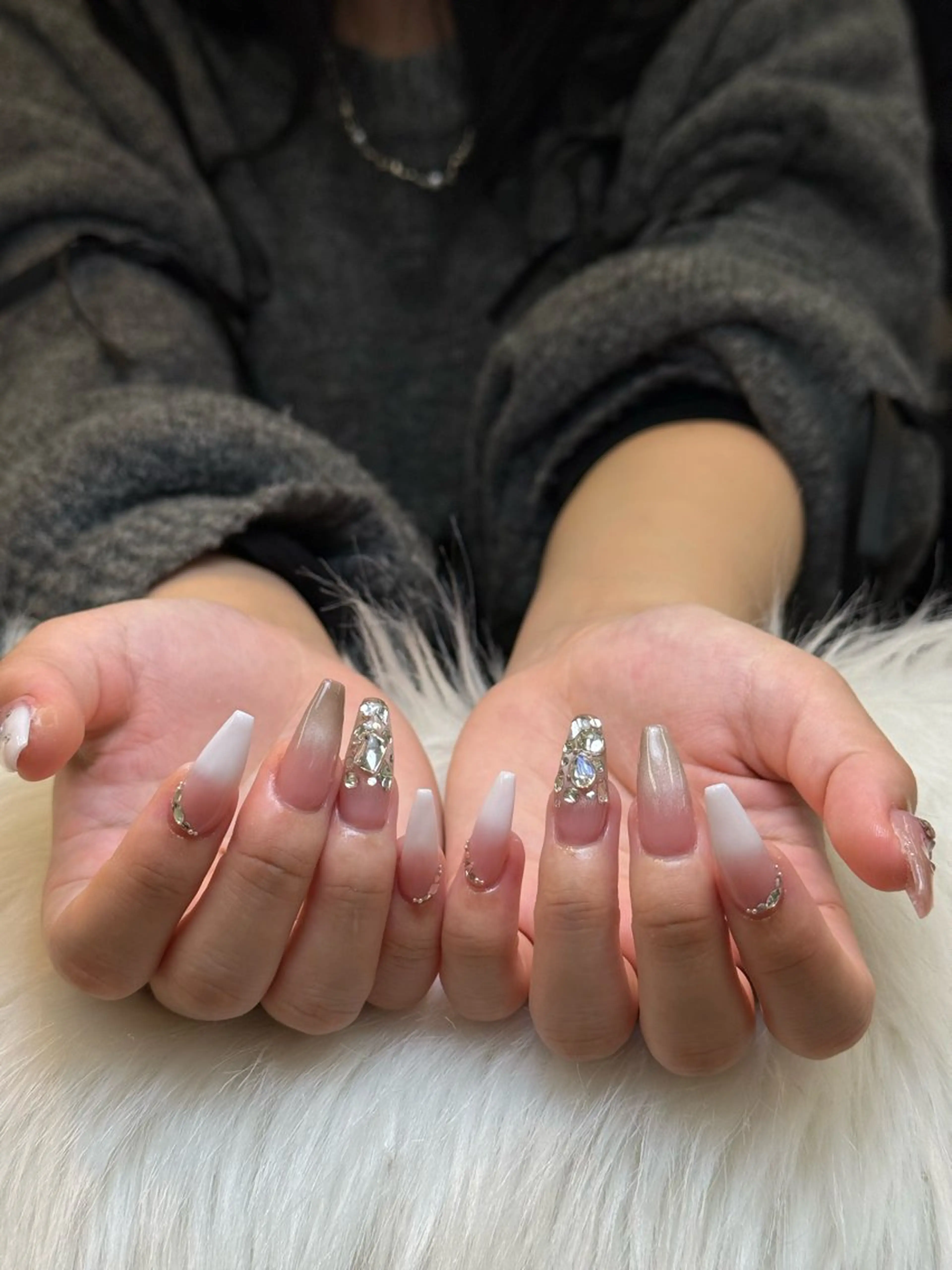 ネイル アートネイル ジェルネイル ガーリー キラキラネイル Nihonthy Nail 新宿のネイルデザイン