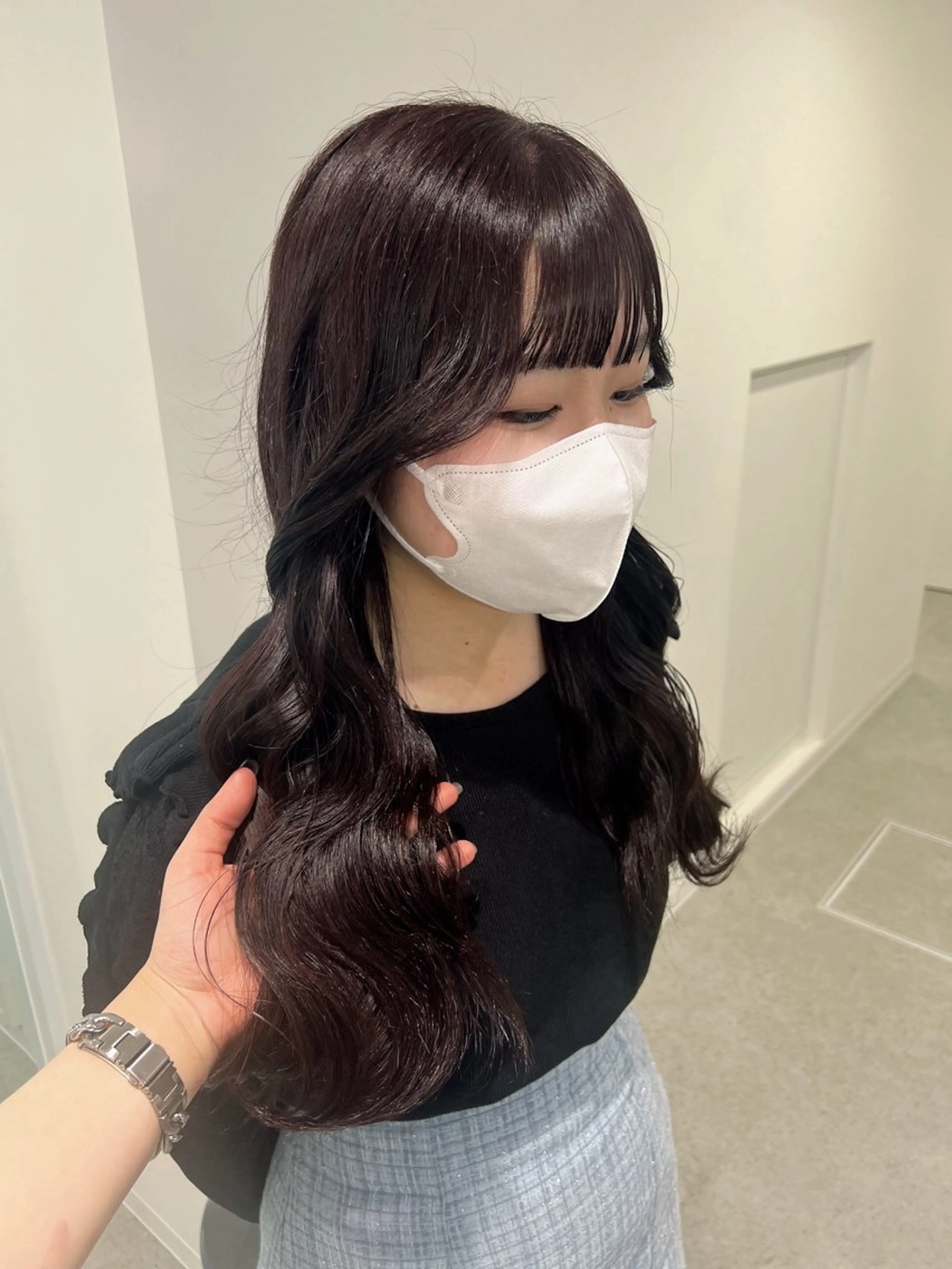 ロング カラー 暗髪🩶ラベンダー/ ブルー/ユウナ🤍のヘアスタイル