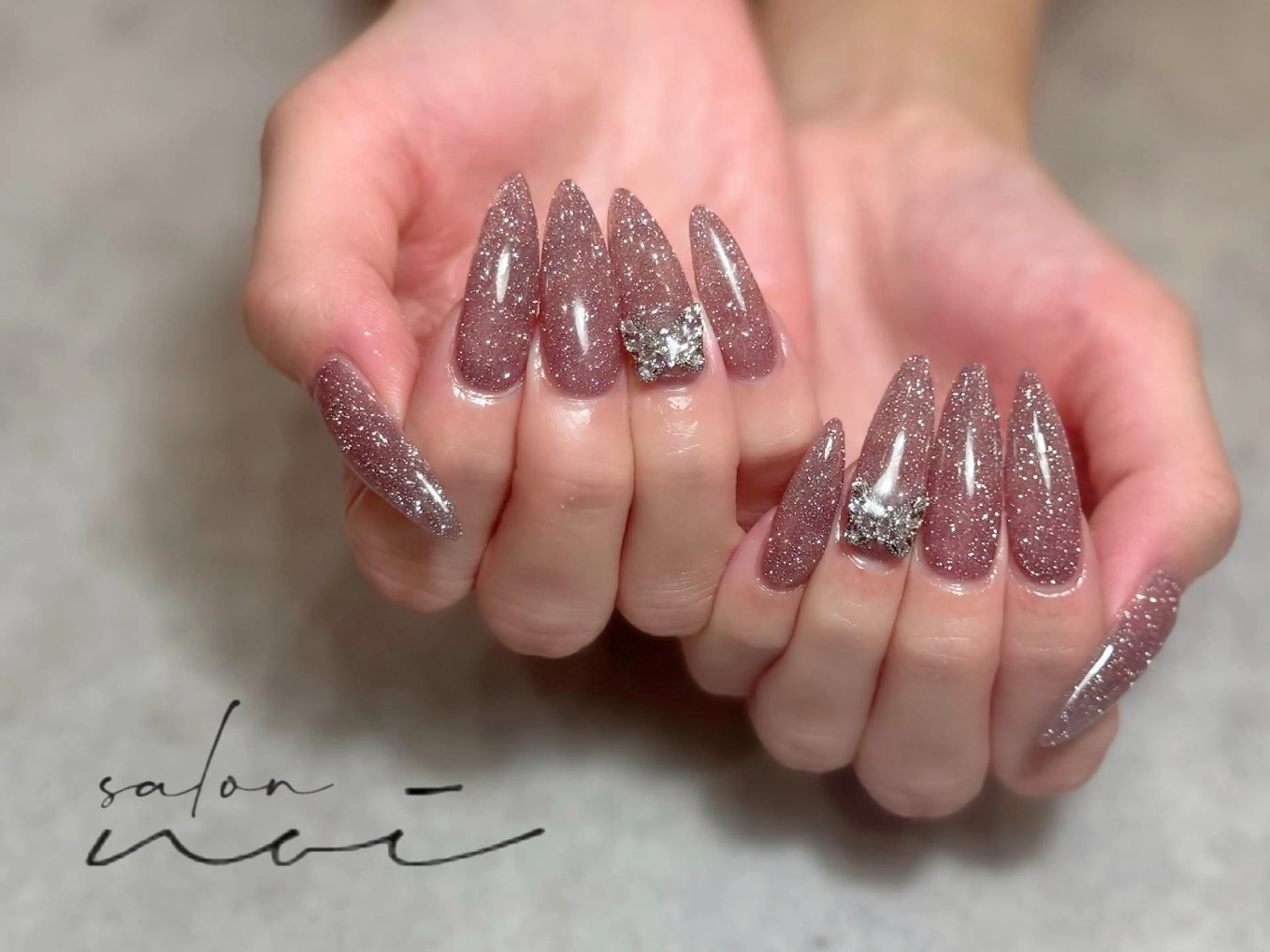 ネイル フラッシュネイル ハンドネイル salon noiのネイルデザイン