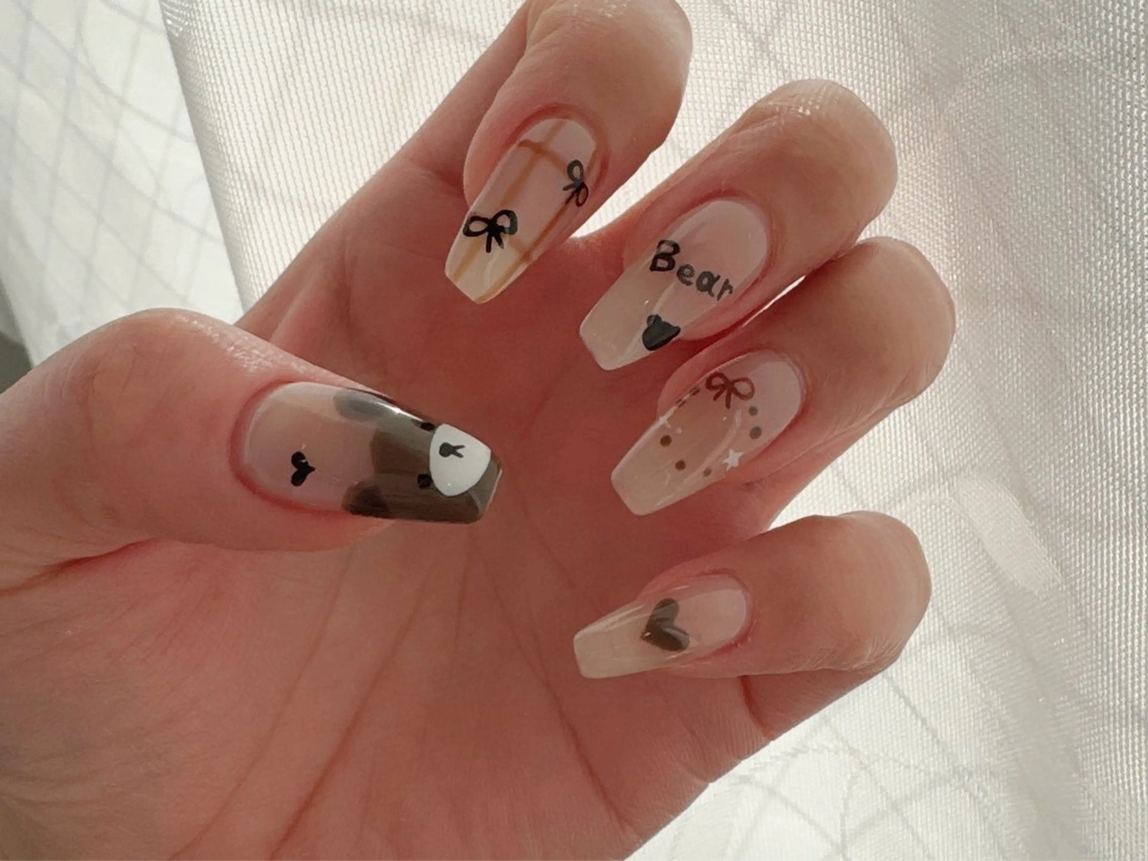 ネイル アートネイル オーロラネイル フレンチネイル ガラスフレンチ ロングネイル ハンドネイル XIMINANAIL SALON堀江店のネイルデザイン