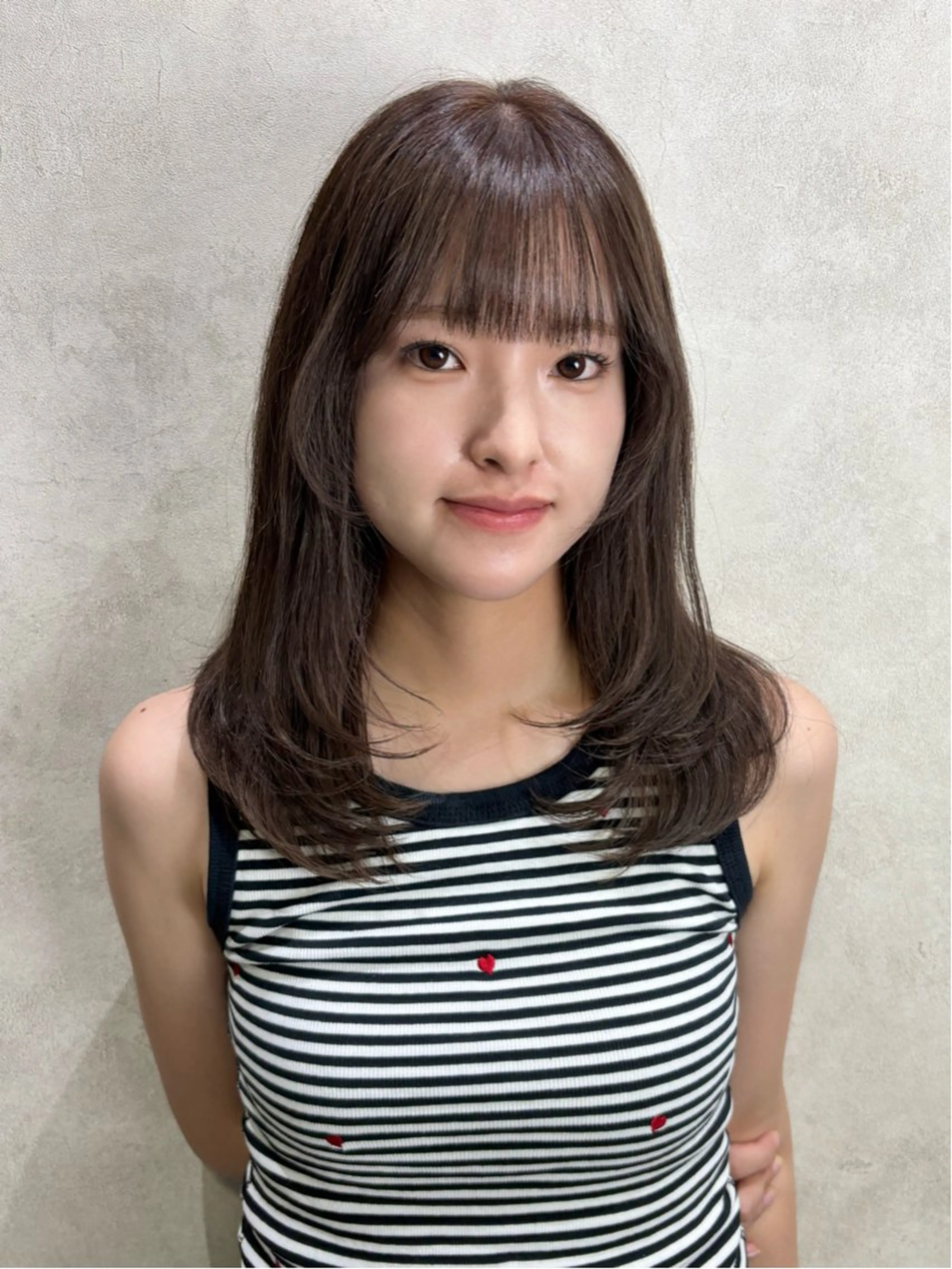 ミディアム カラー レイヤーカット カット ヘアカラー トリートメント 🖤顔まわり 盛れヘア⟡アズサ🖤のヘアスタイル