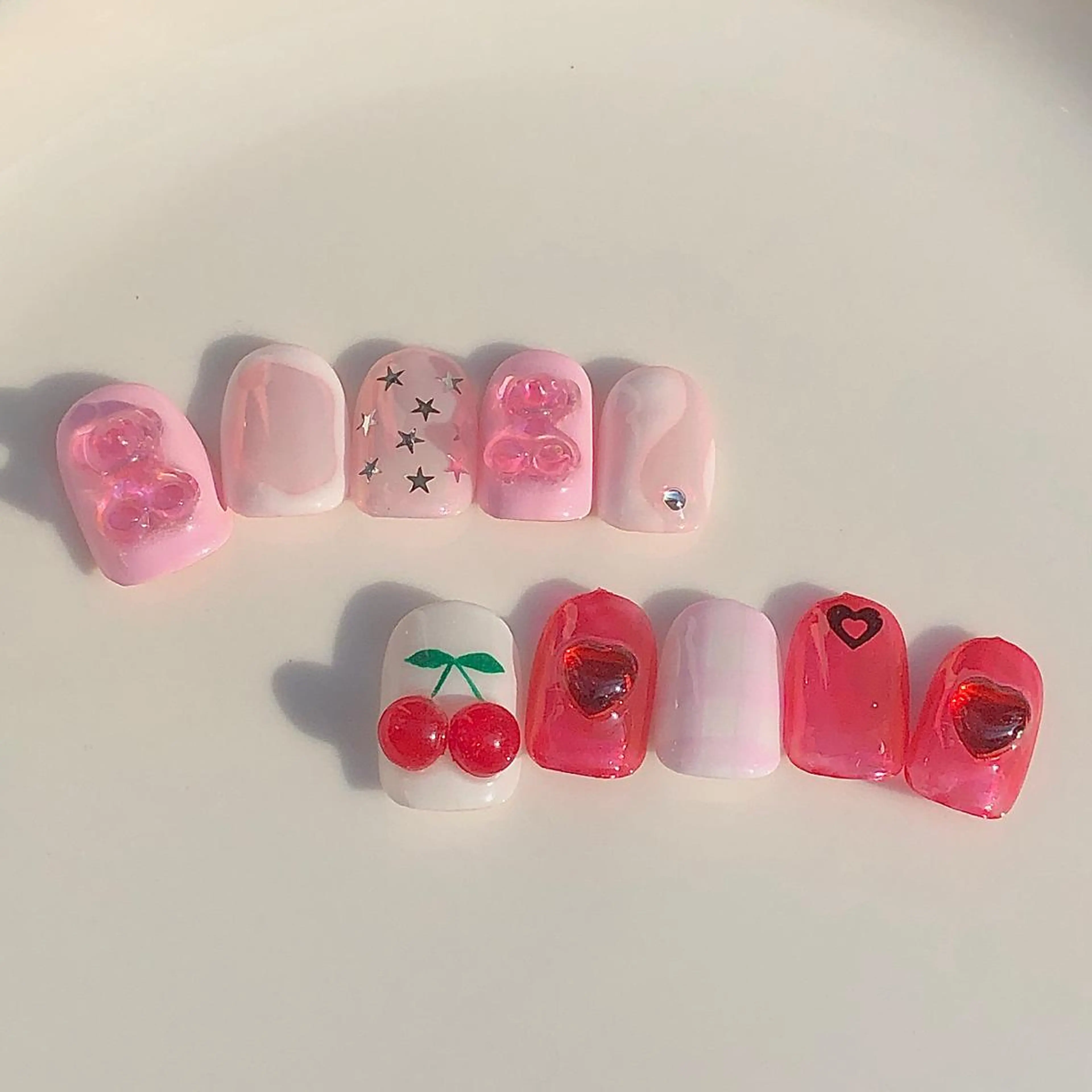 ネイル ハンドネイル フットネイル mi chiのネイルデザイン