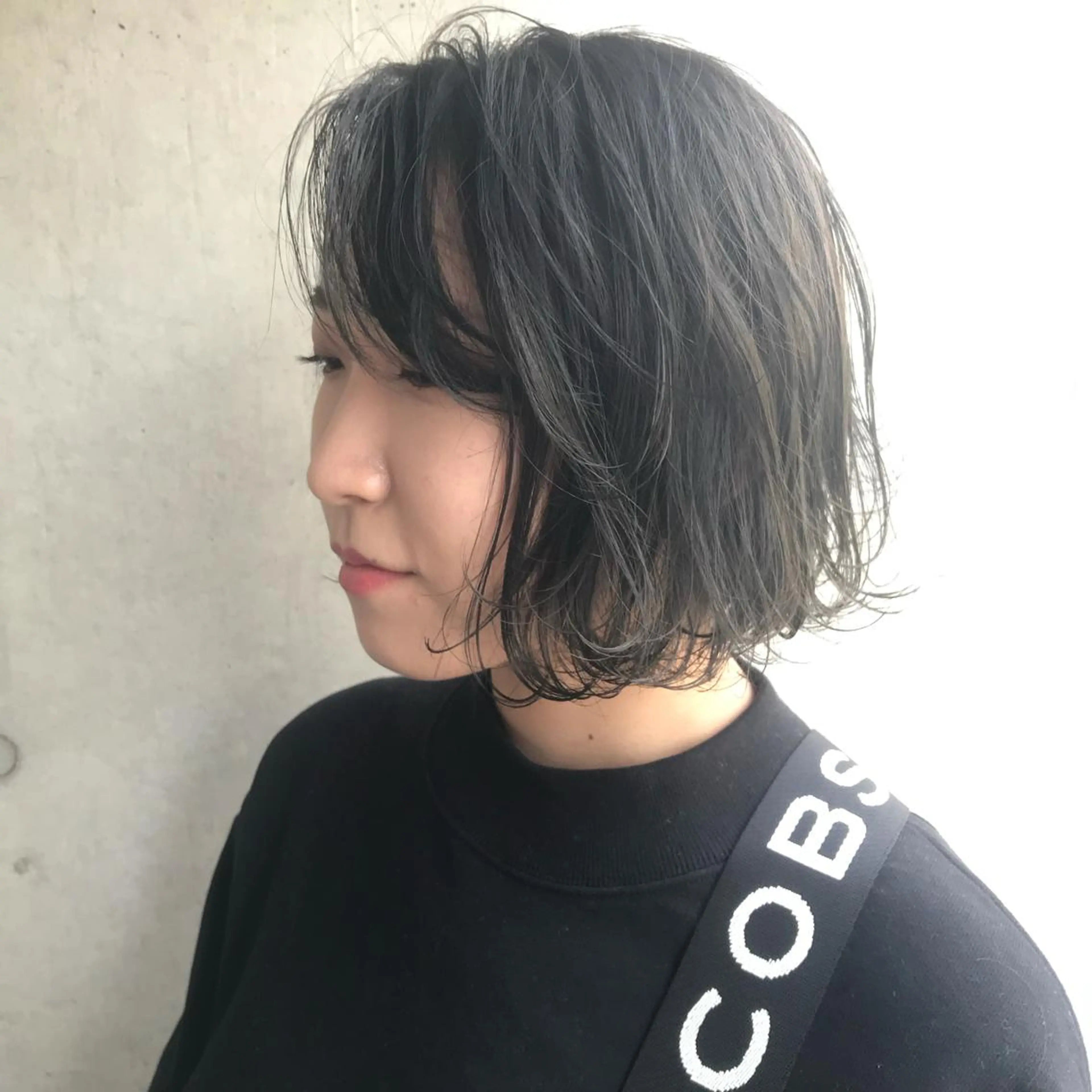 ミディアム パーマ アッシュ アッシュグレー アッシュグレージュ カット パーマ トリートメント tatsumi/ボブ ウルフ/レイヤーのヘアスタイル