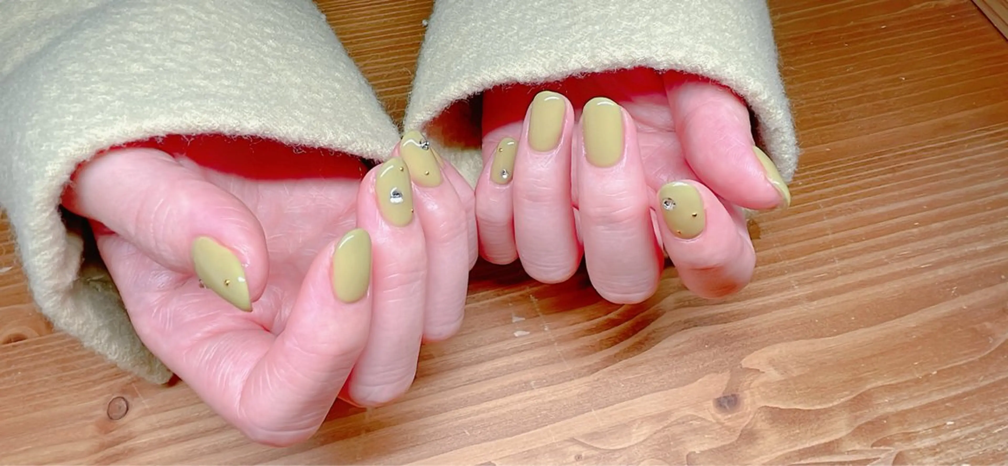 ネイル ジェルネイル パラジェル ピスタチオネイル 春ネイル nailroom  OHANA所属・nailroom OHANA🌴のネイルデザイン