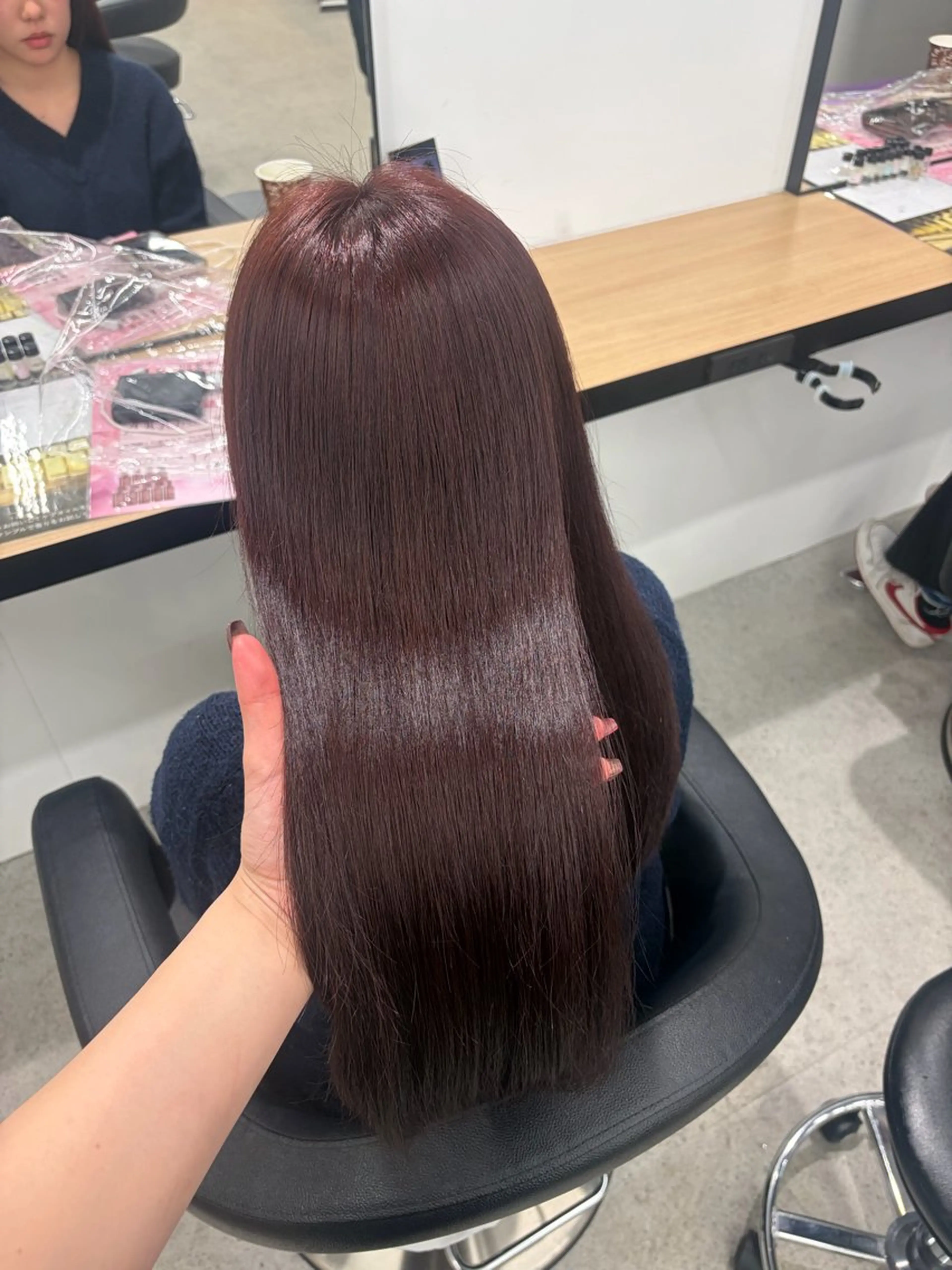 ロング カラー ブリーチ 髪質改善 トリートメント ヘアカラー 💗愛され暖色💗 ピンク/レッド💗のヘアスタイル