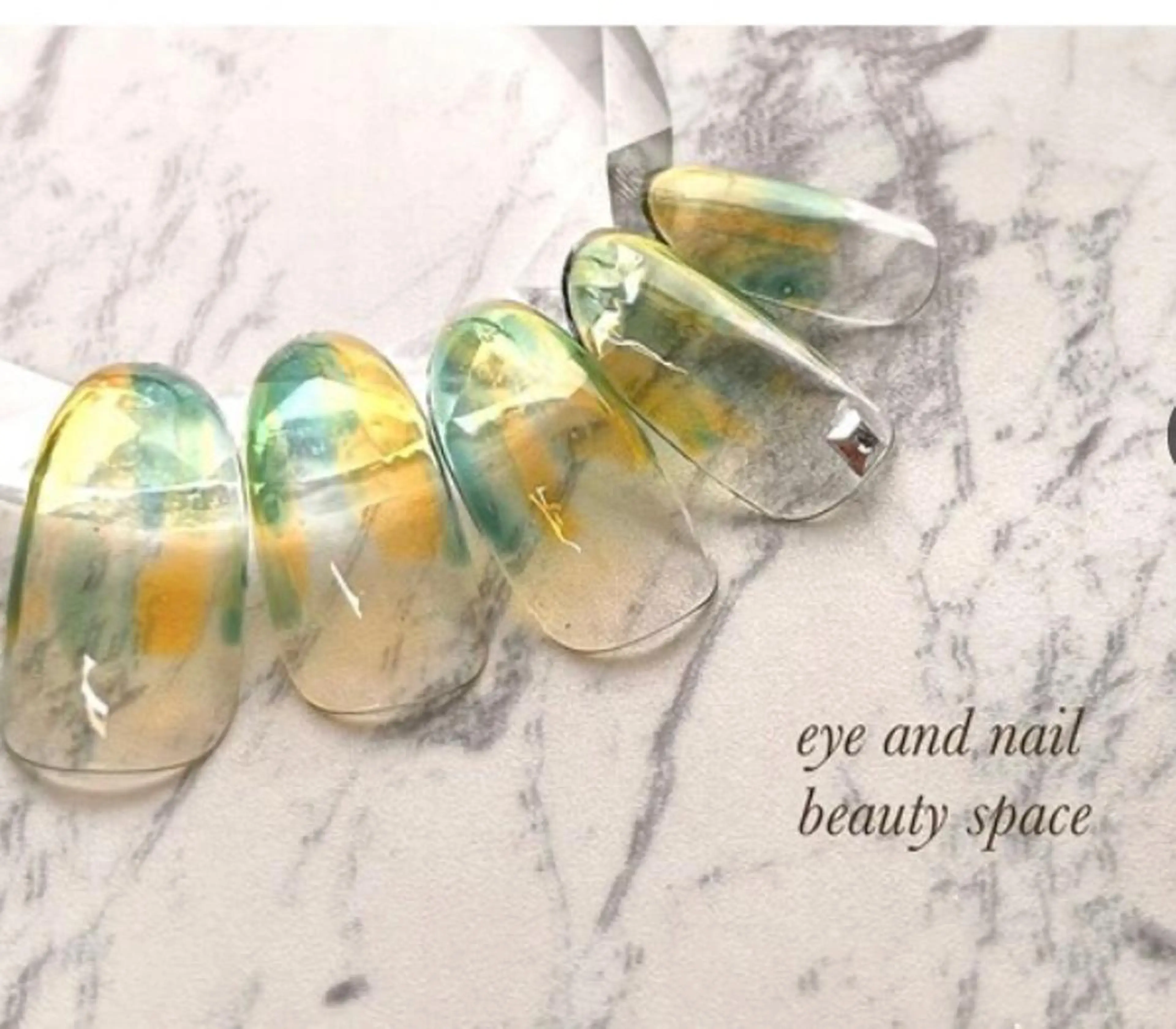 ネイル シンプルネイル 杉山 ネイリストのネイルデザイン