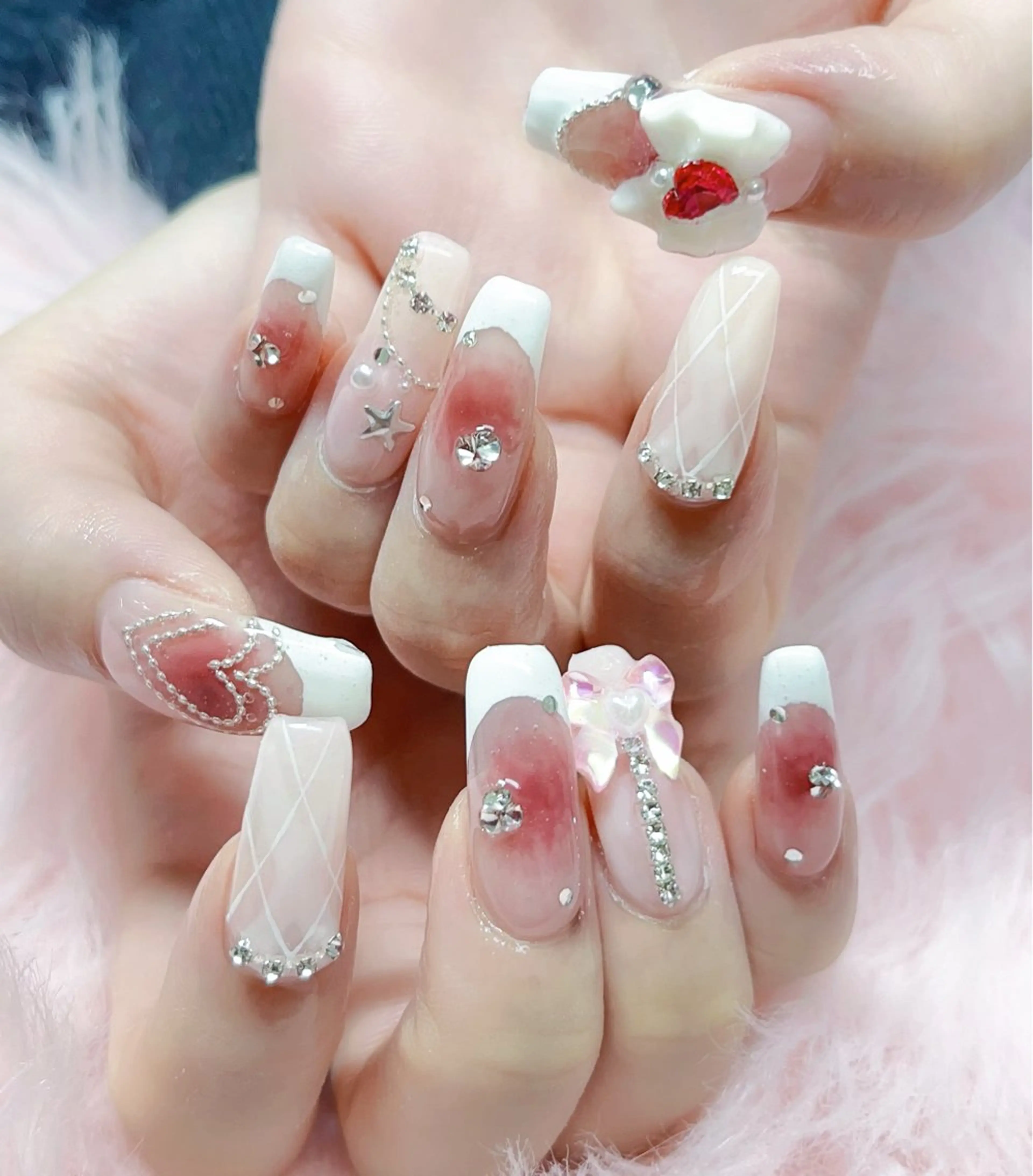 ネイル ハンドネイル MoonNail ユリ🌸のネイルデザイン
