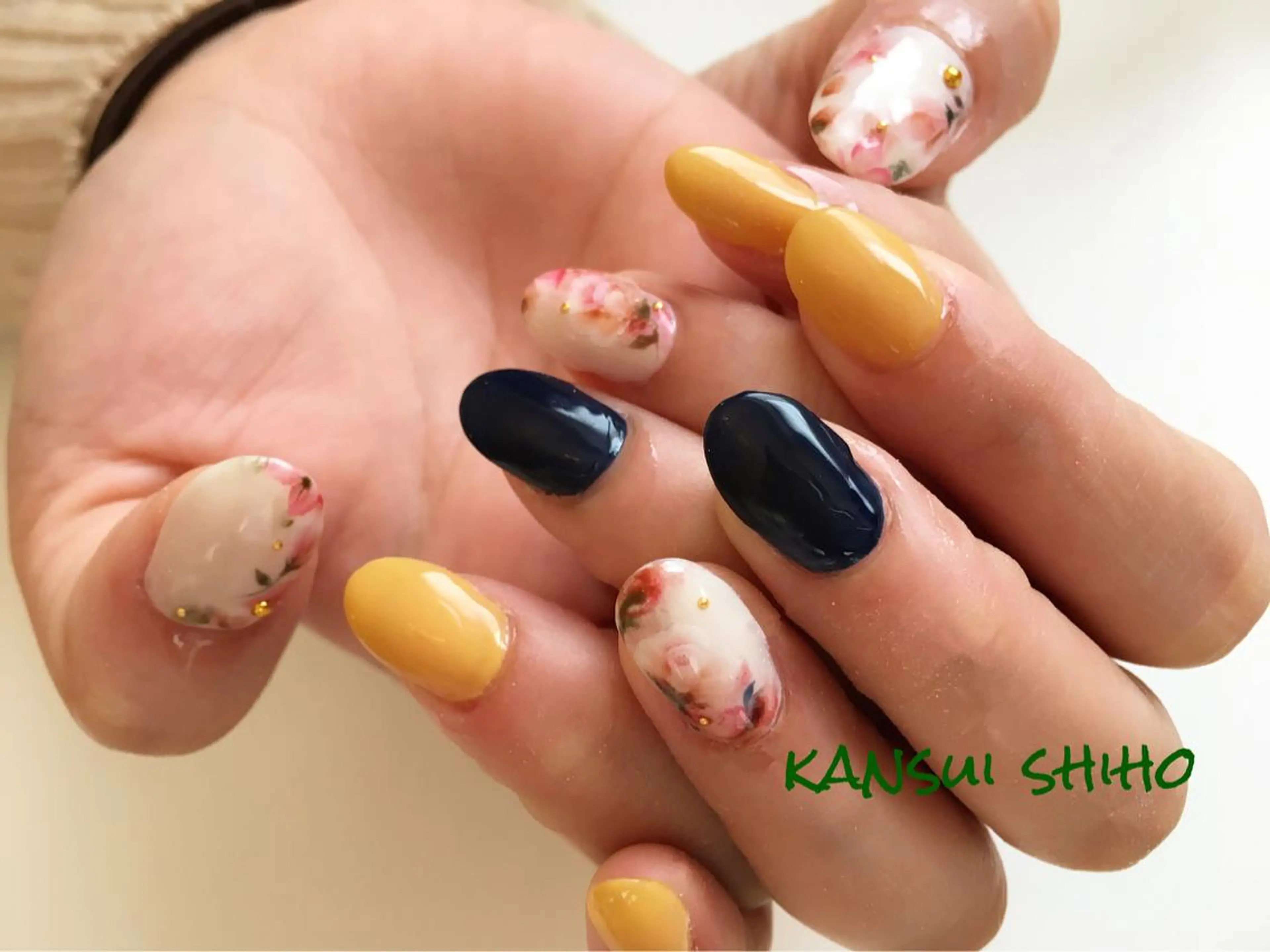 ネイル Elio 国泰寺のネイルデザイン