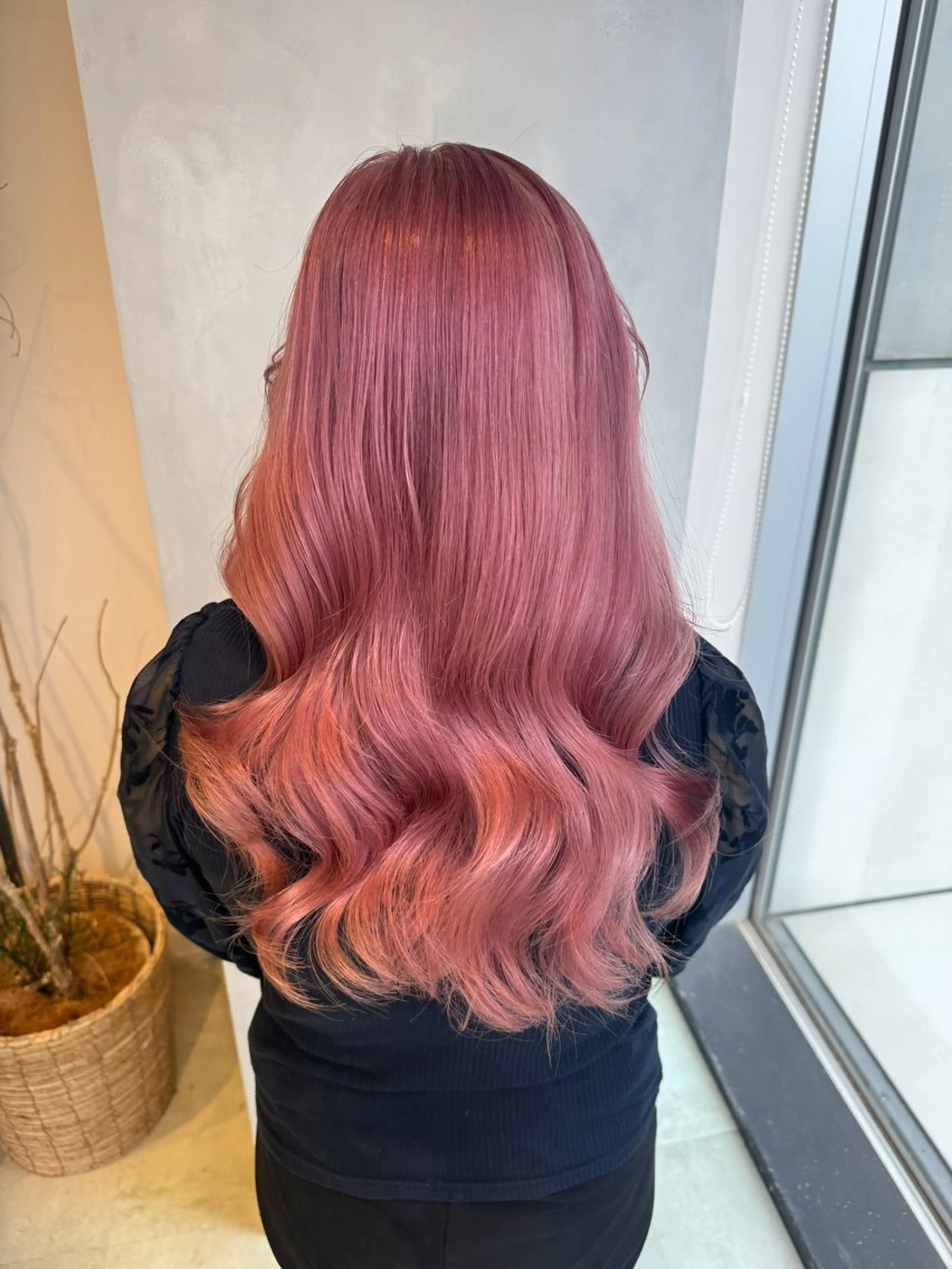 カラー ピンクカラー 透明感カラー✨艶髪 制作🌱山根あゆみのヘアスタイル