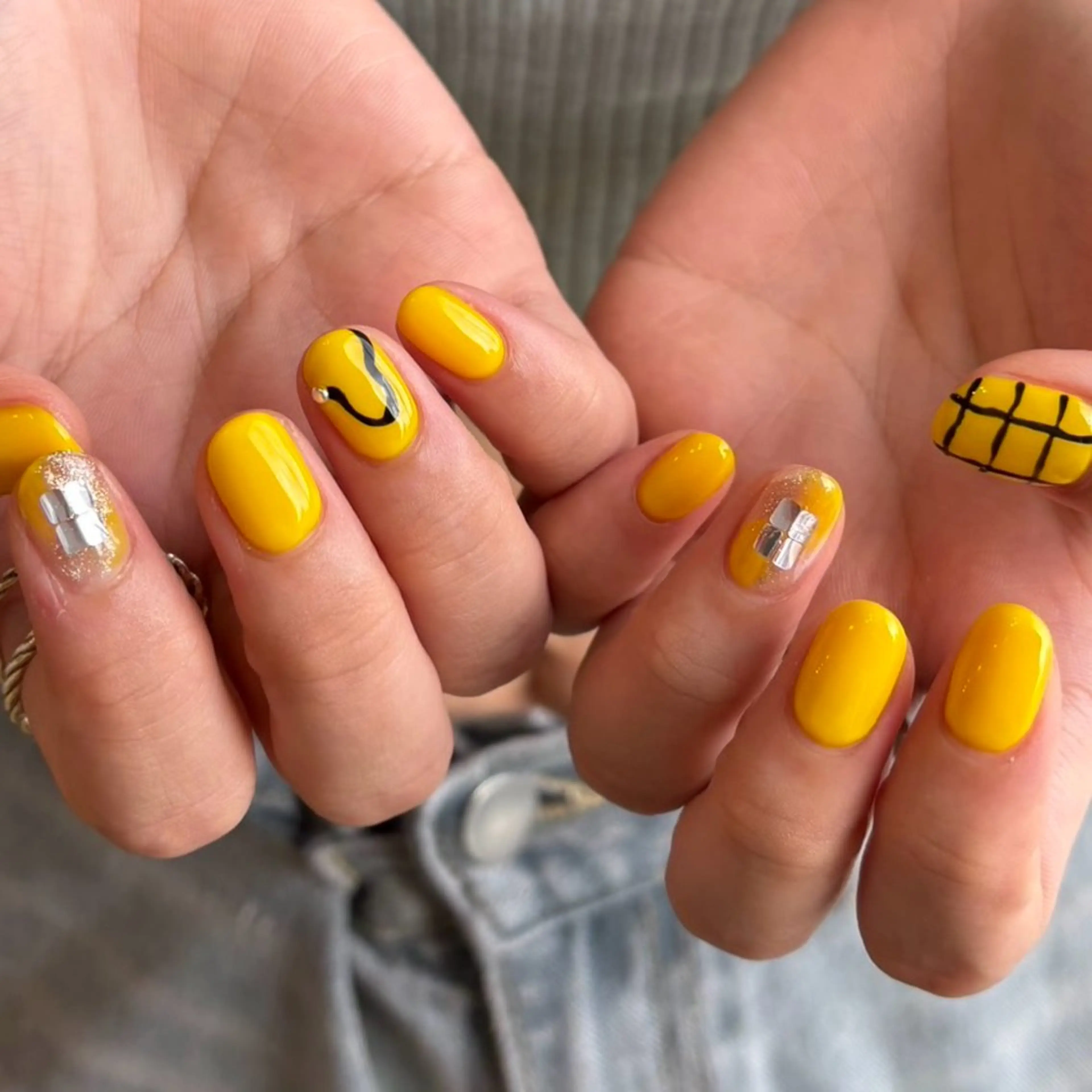 ネイル KARIN LANDHAKATAのネイルデザイン