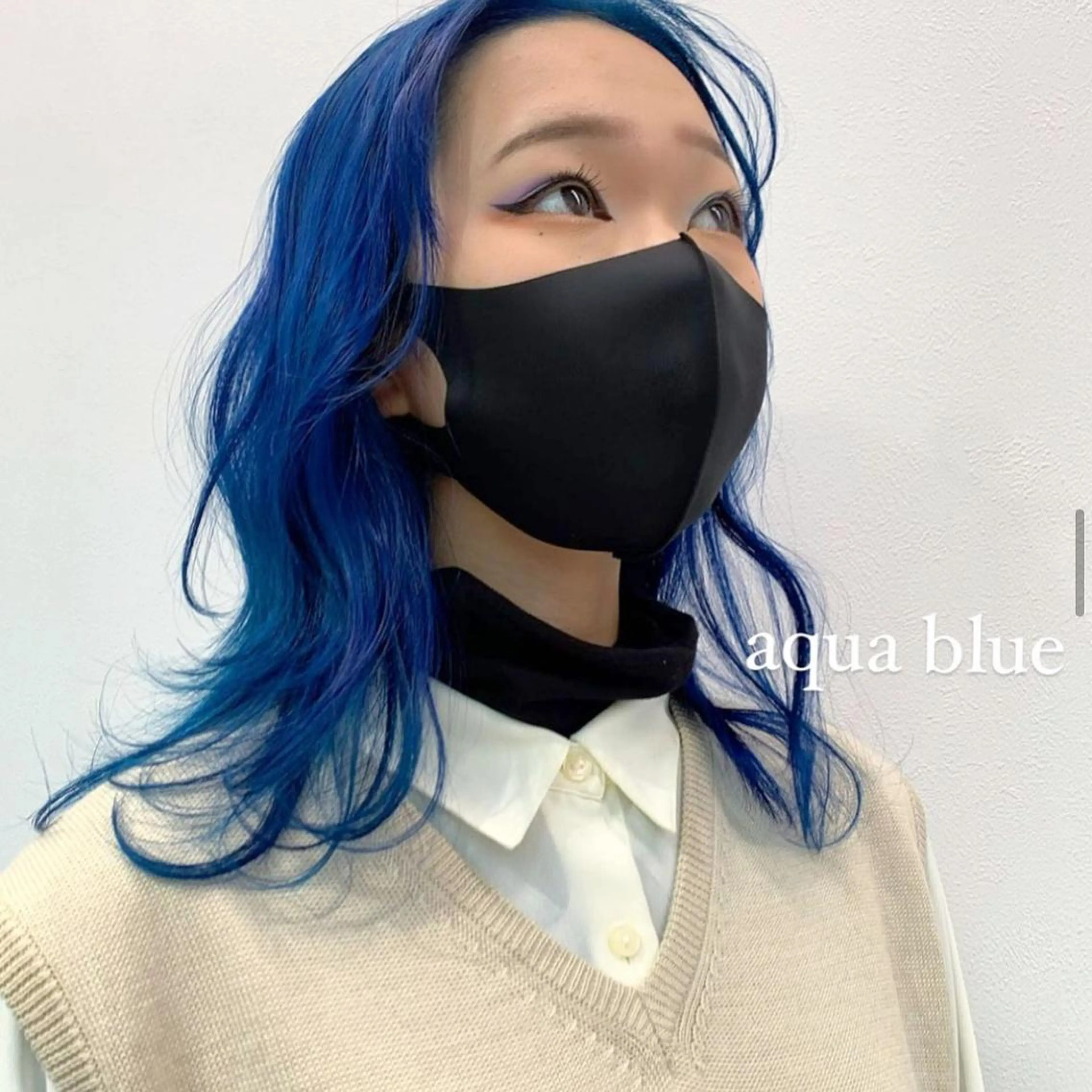 セミロング カラー ハイトーンカラー ao.eyelash SHIORIの眉毛・アイブロウイメージ