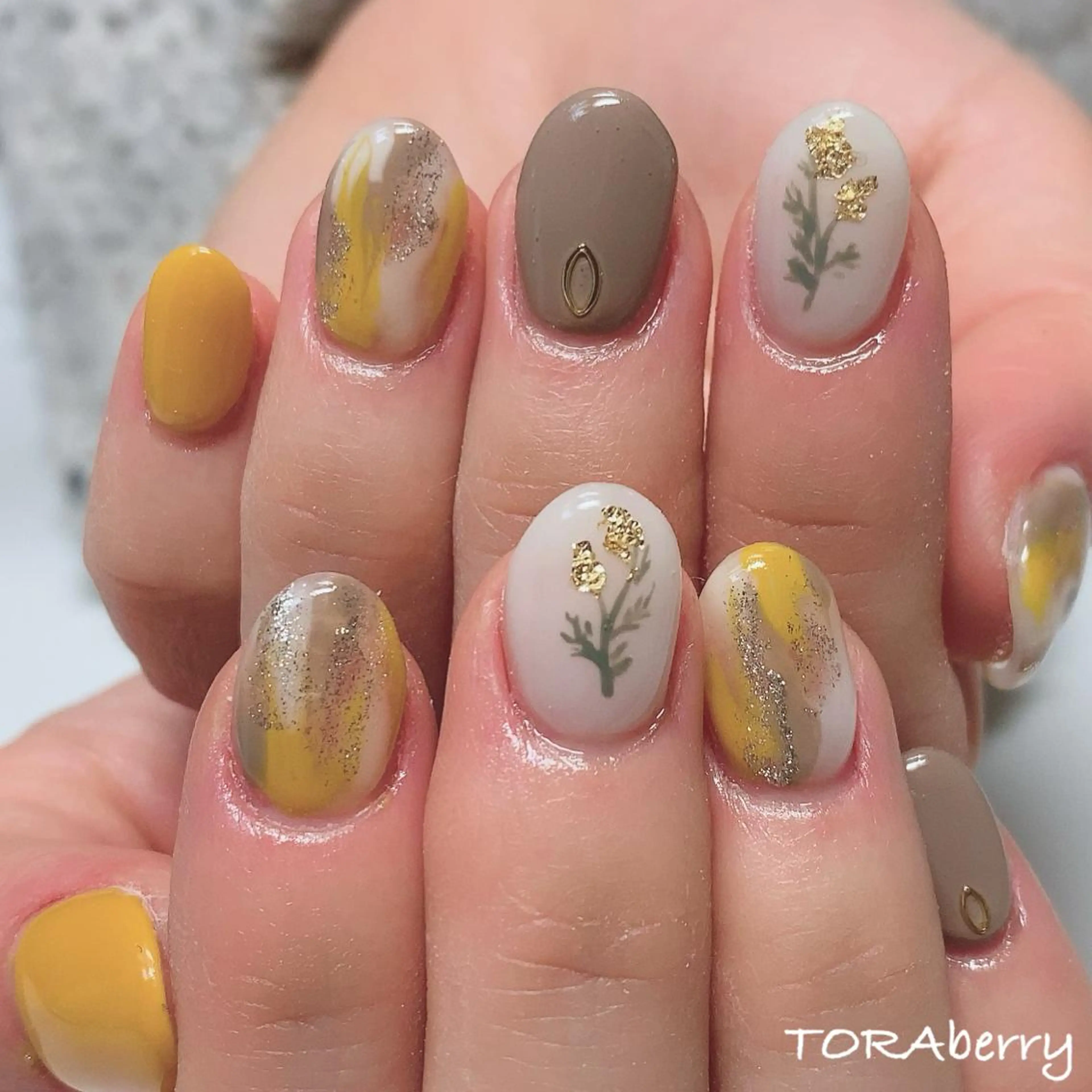 ネイル ハンドネイル ネイリスト なつみのネイルデザイン