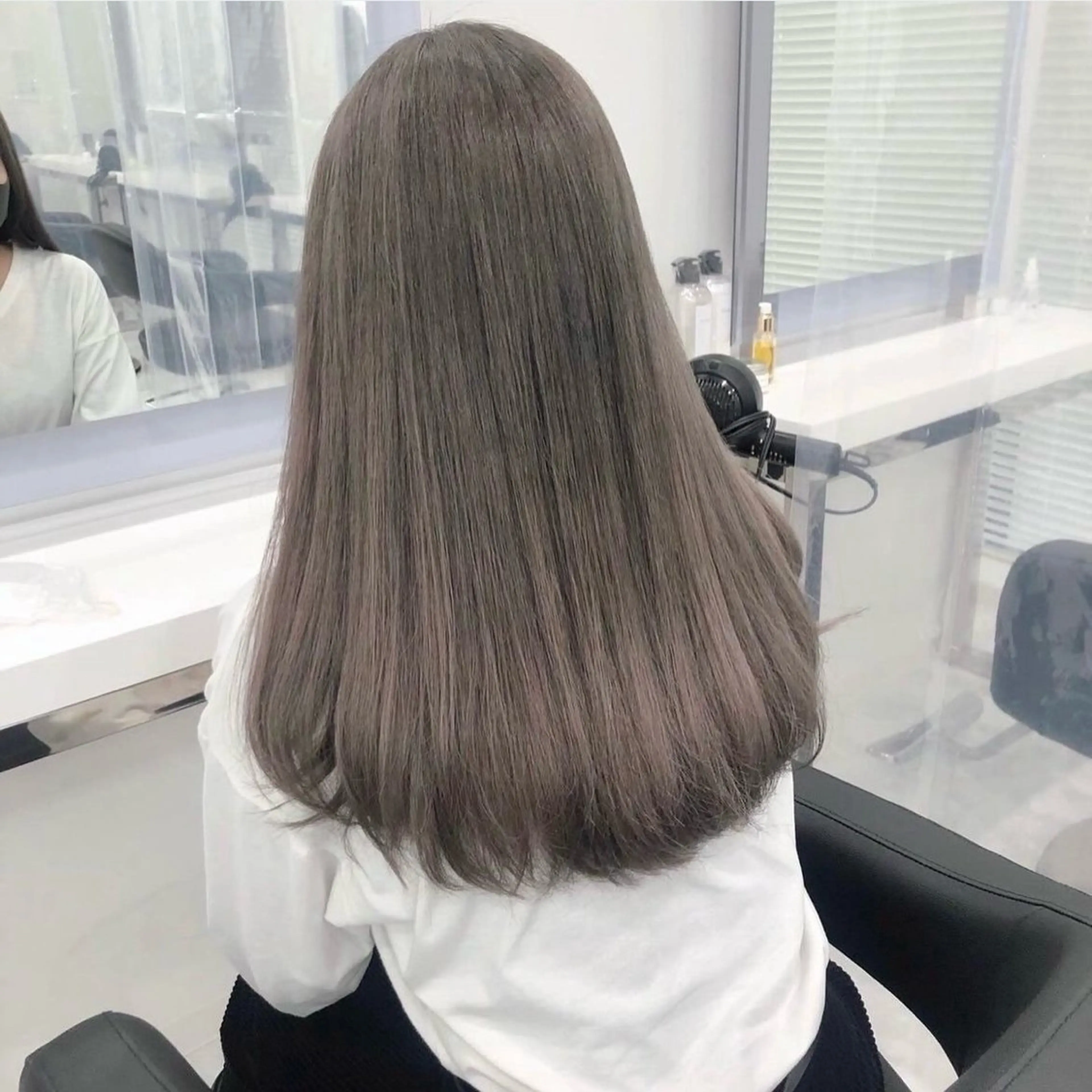 ロング ヘアカラー トリートメント ダブルカラー特化✨ /透明感カラーゆりあのヘアスタイル