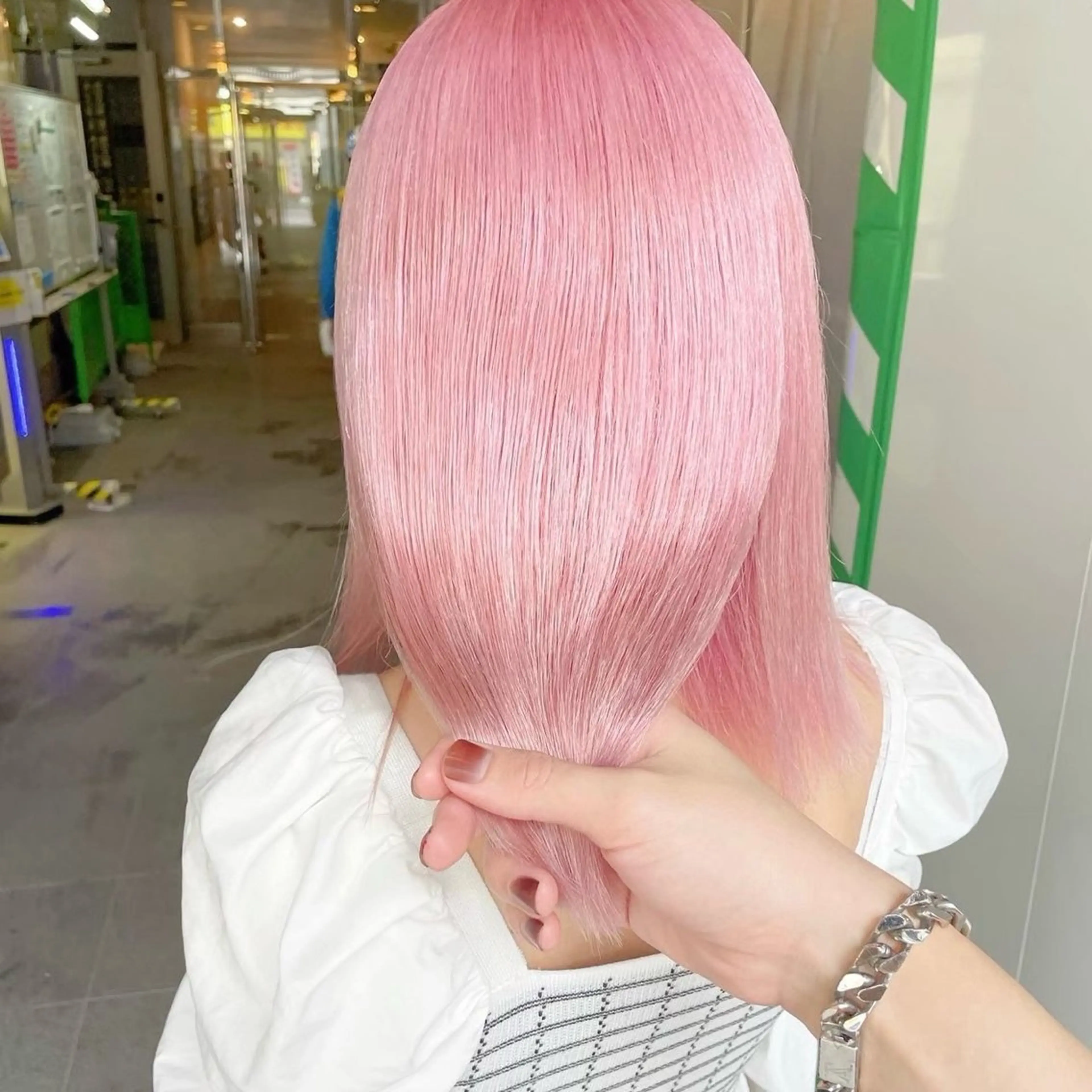 セミロング カラー ブリーチ指名 No.1🦋KOKIのヘアスタイル