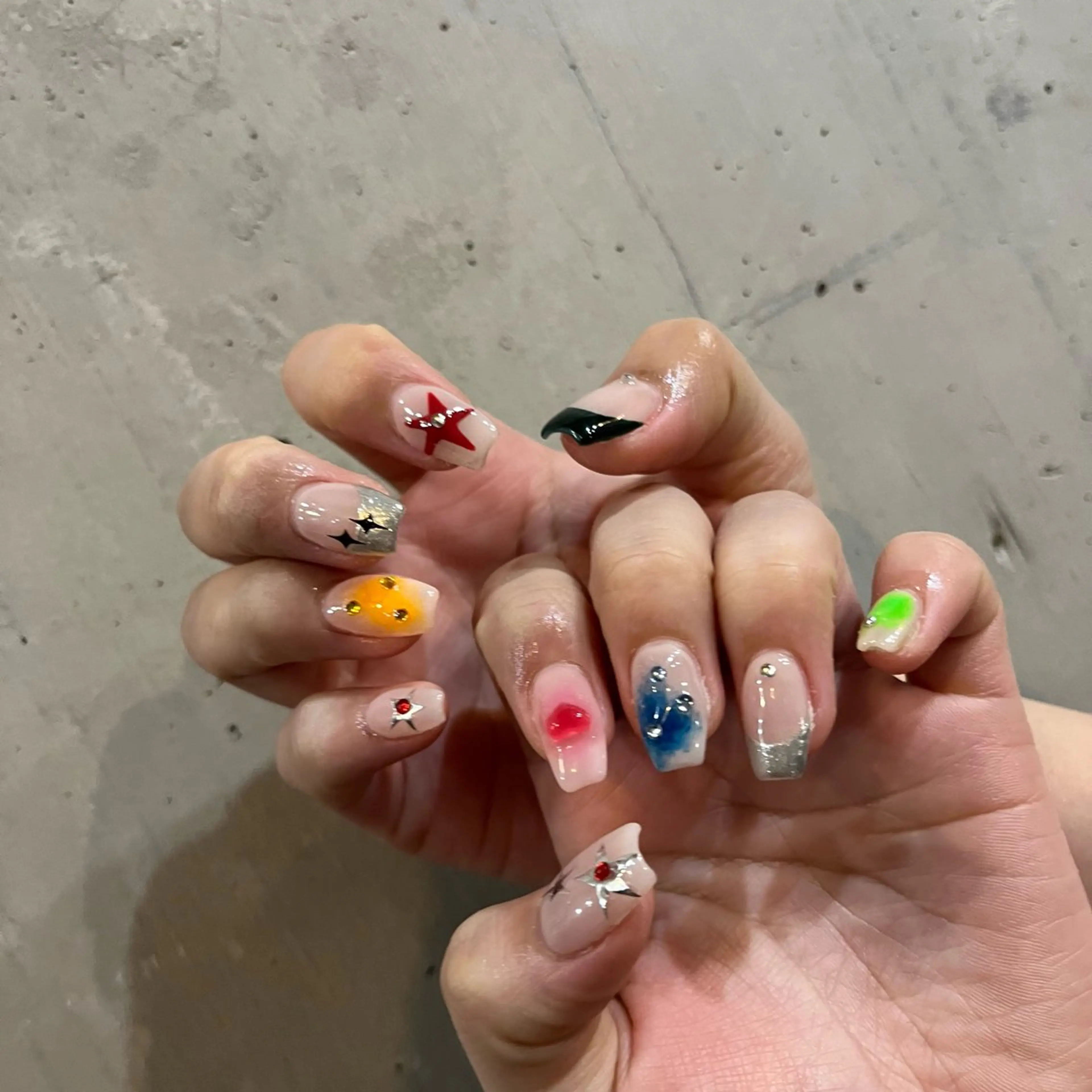 ネイル ハンドネイル IROHA nail Ami🐊🎀のネイルデザイン