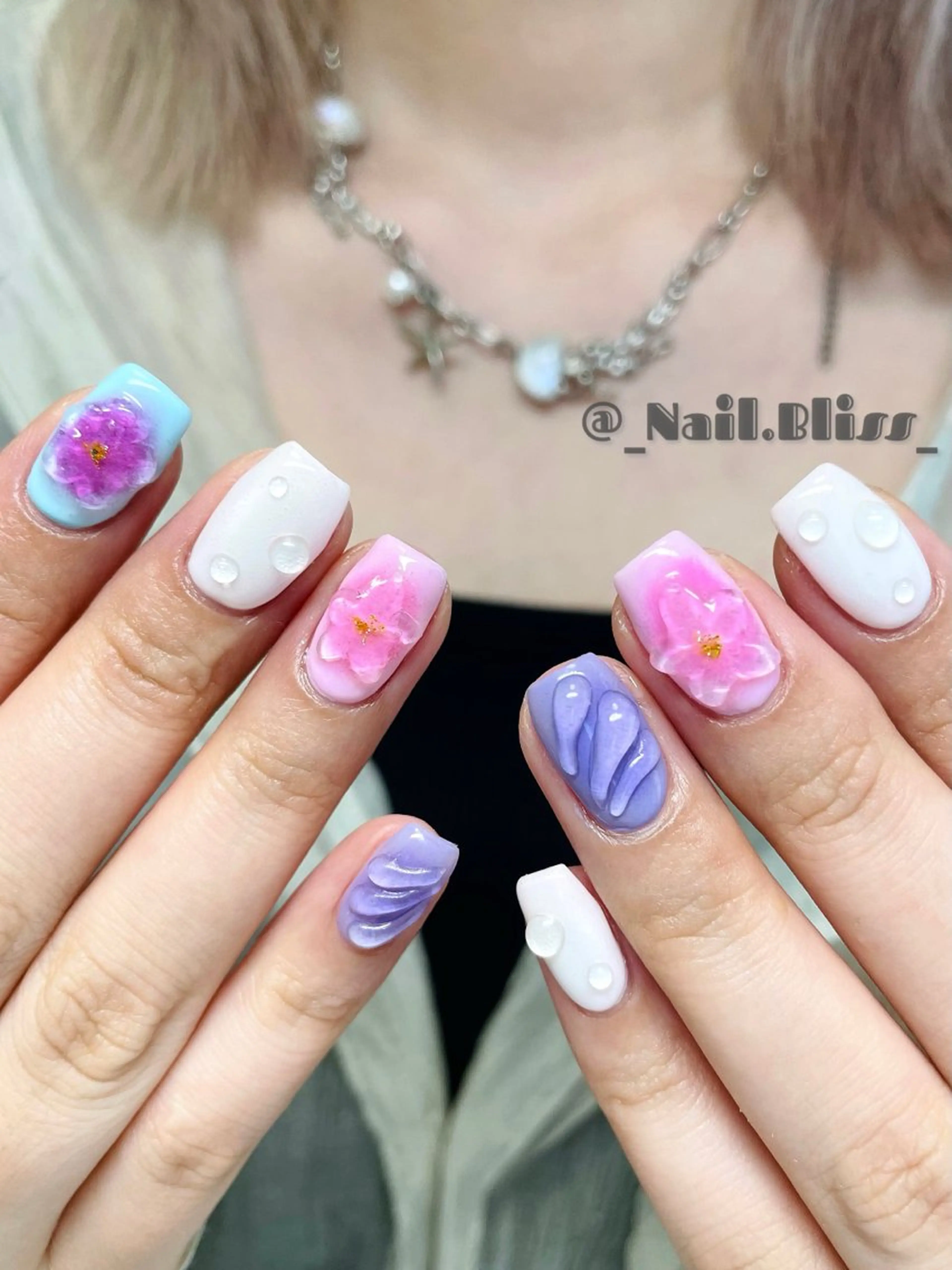 ネイル チークネイル 持ち込み ぷっくりネイル ハンドネイル NAIL BLISSのネイルデザイン