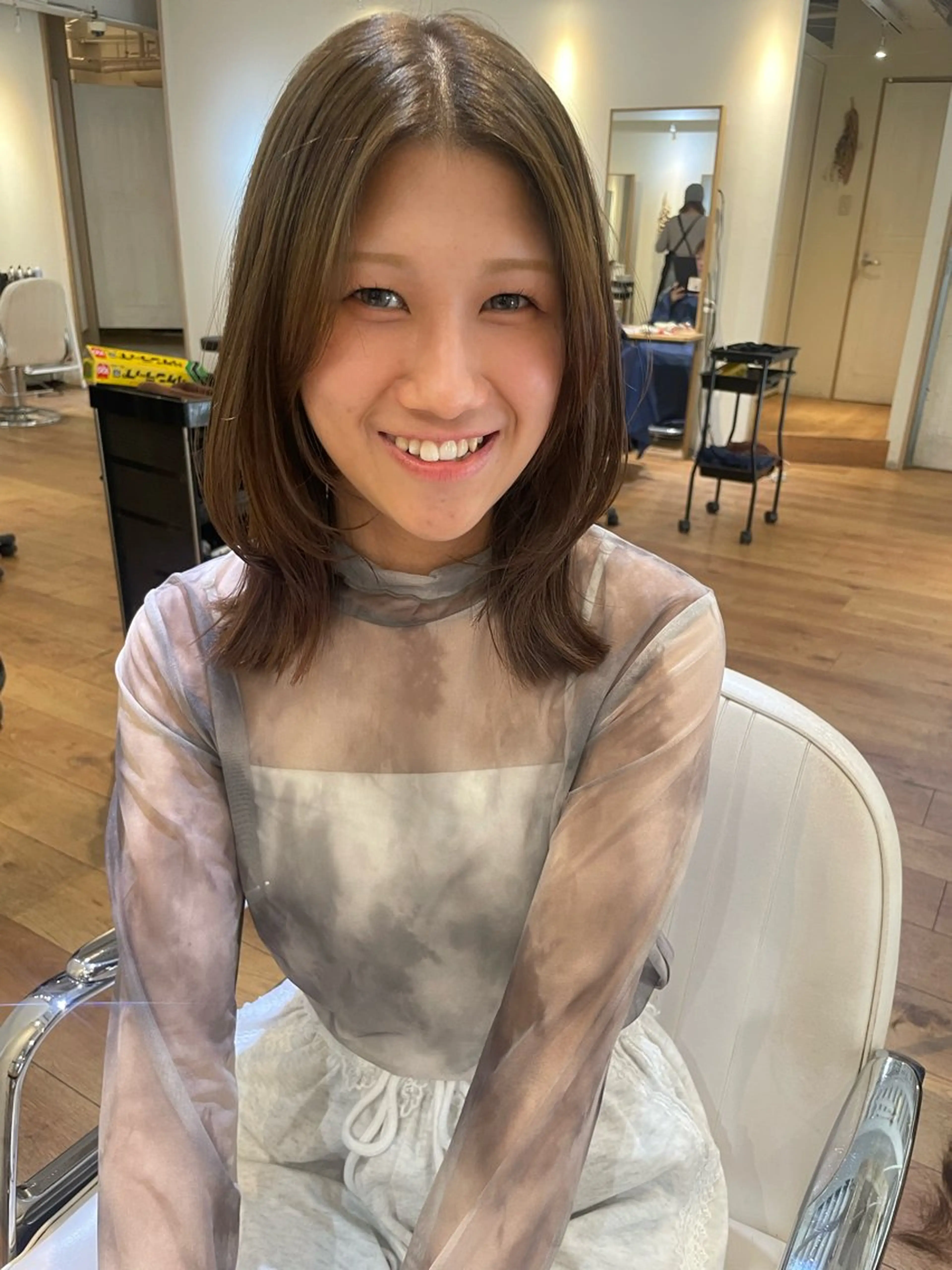 ミディアム カット 【ヘアケア特化型】 ネウィ京橋　juriのヘアスタイル