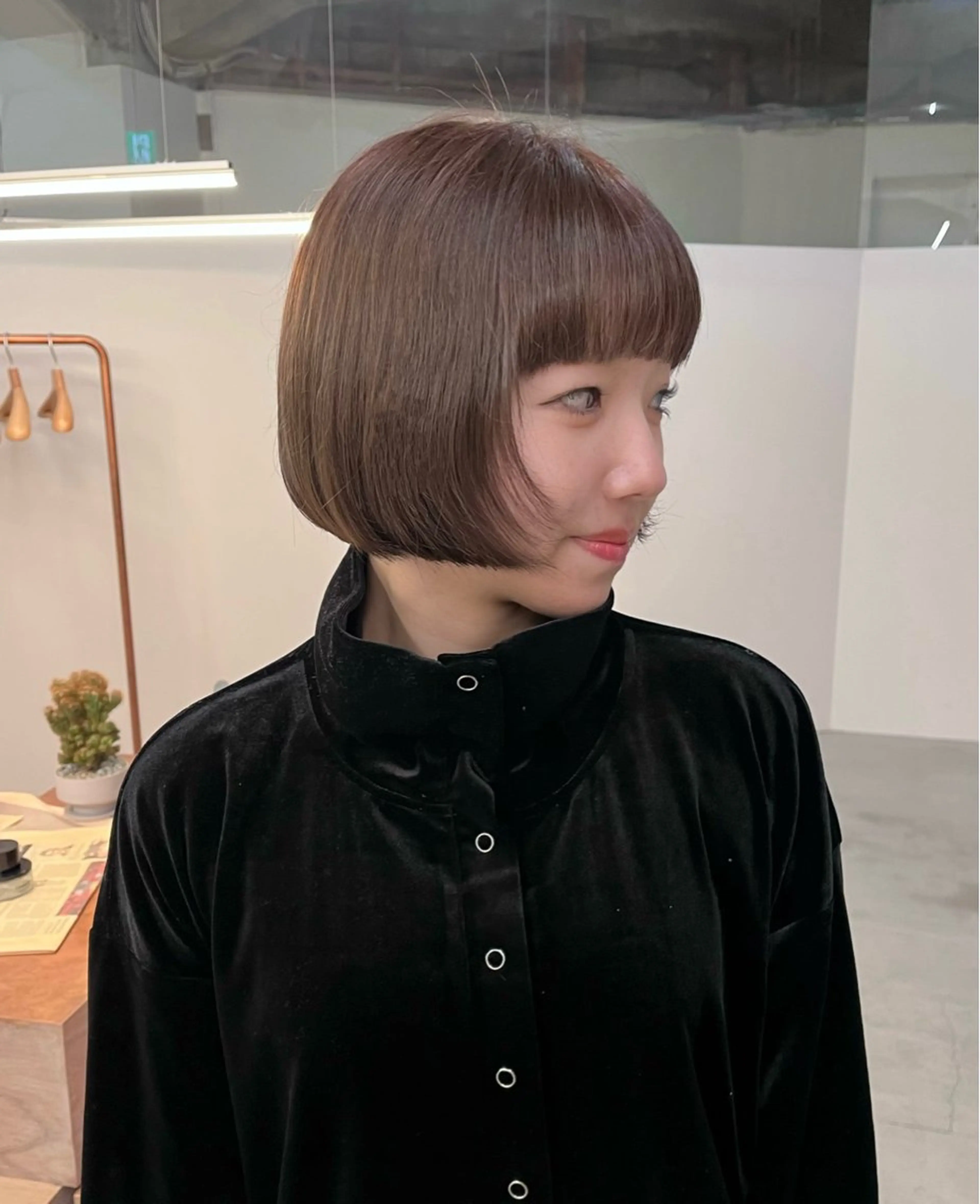 ショート レイヤーカット カット anri/野田/ ボブカットのヘアスタイル