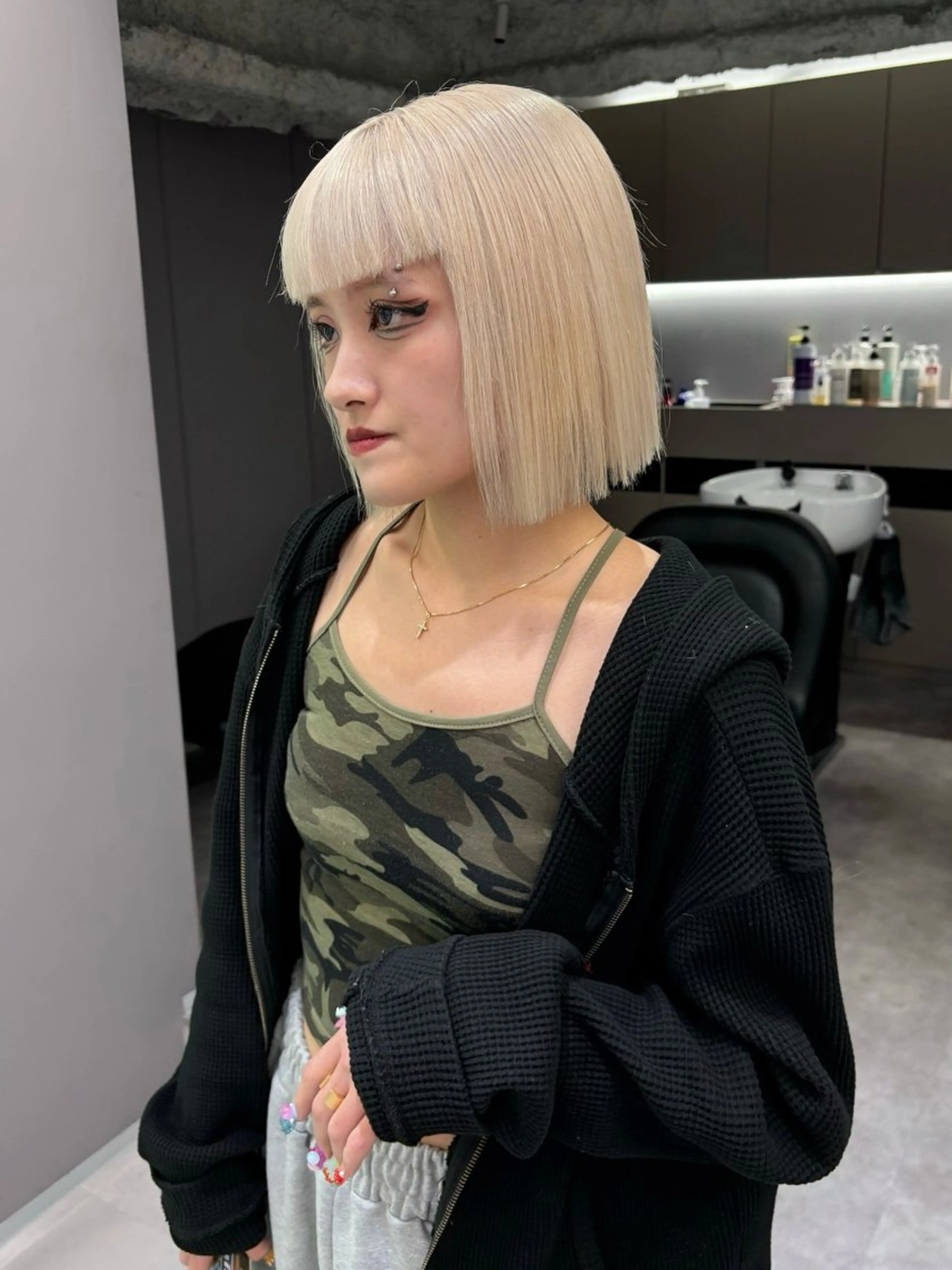 ショート カラー ベージュカラー ホワイトベージュ 名古屋/デザイン/ ブリーチ/松井亮磨のヘアスタイル